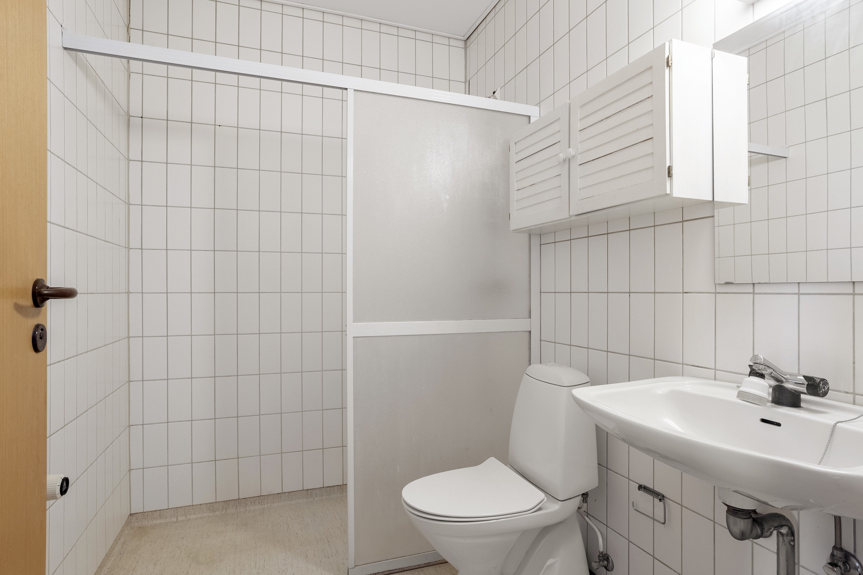 Fremhævet badeværelse billede i fuldskærmstilstand. Billede af Sorgenfri 2, 2. tv., 6100 Haderslev