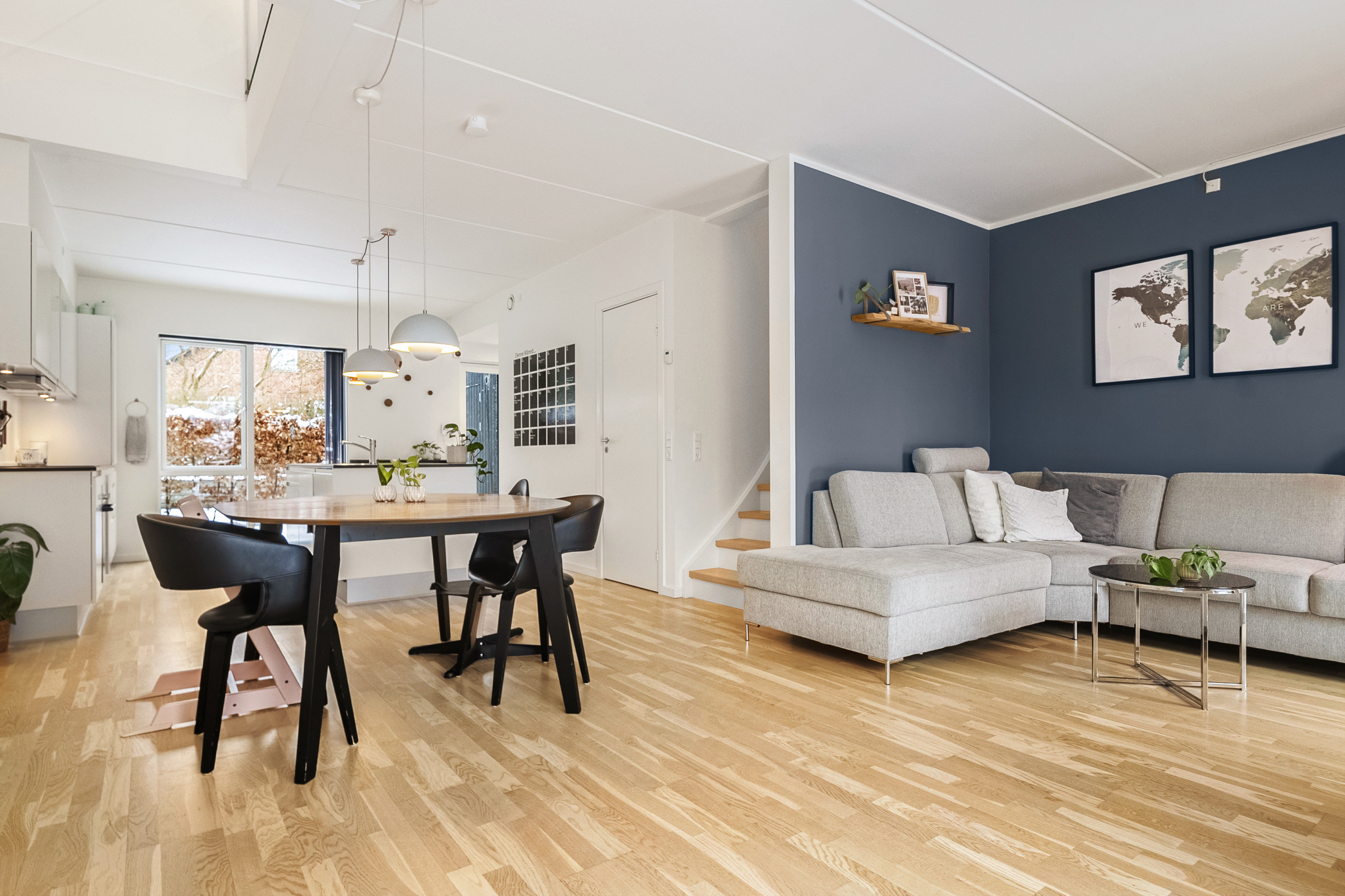 Fremhævet stue billede i fuldskærmstilstand. Billede af Elmetoften 1C, 8361 Hasselager