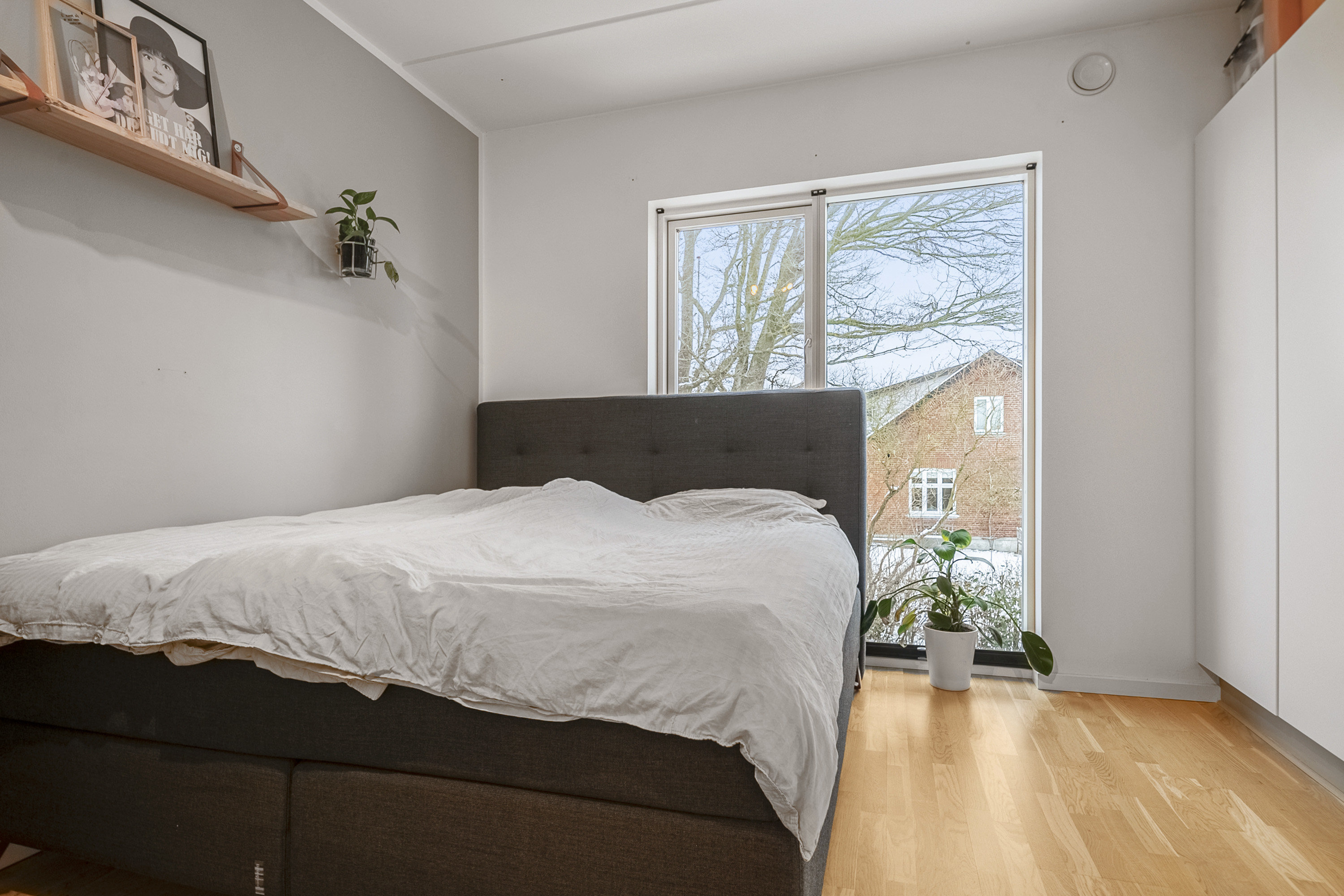 Fremhævet soveværelse billede i fuldskærmstilstand. Billede af Elmetoften 1C, 8361 Hasselager