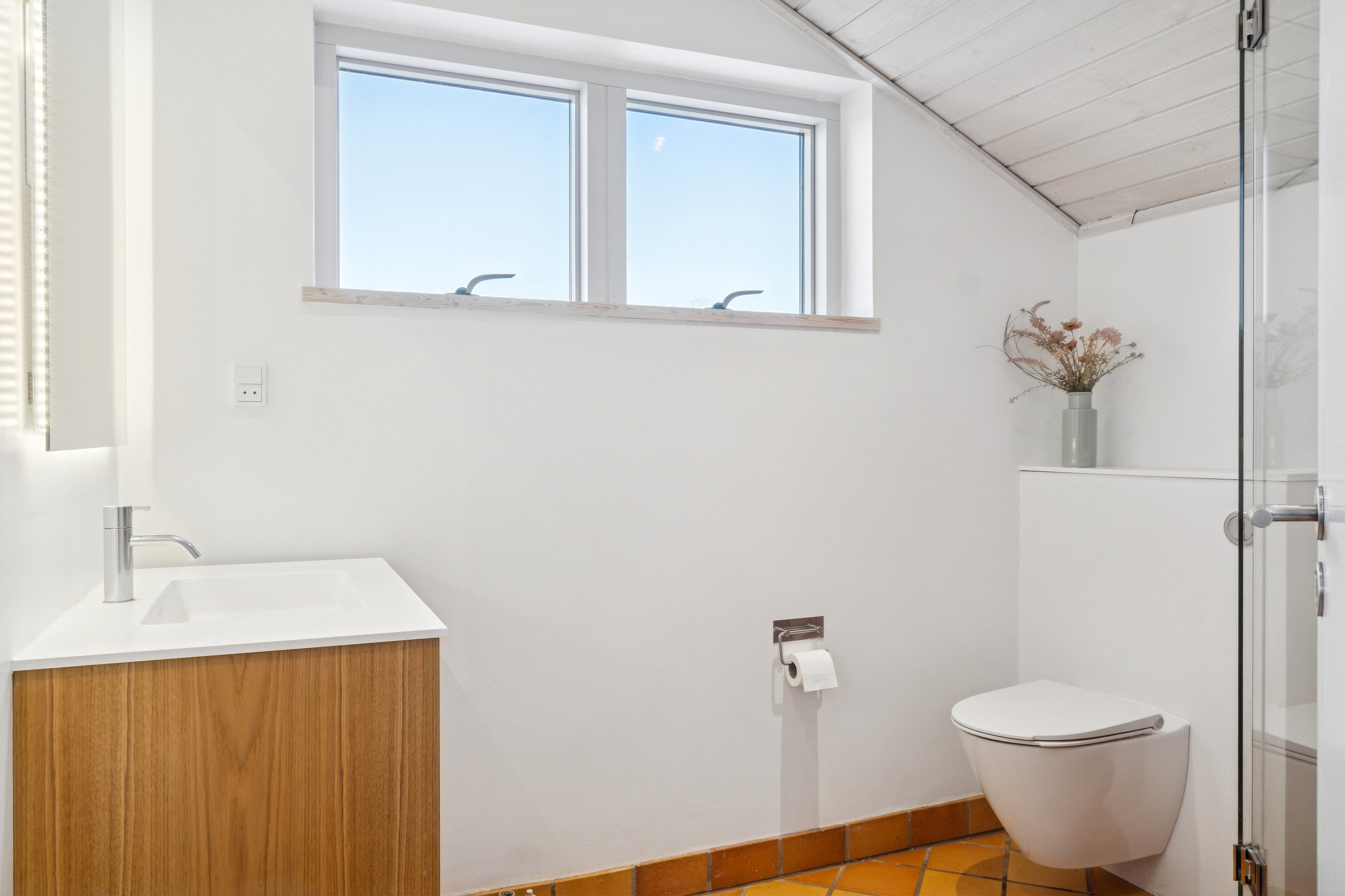 Fremhævet badeværelse billede i fuldskærmstilstand. Billede af Grumstolsvej 44B, Skåde, 8270 Højbjerg