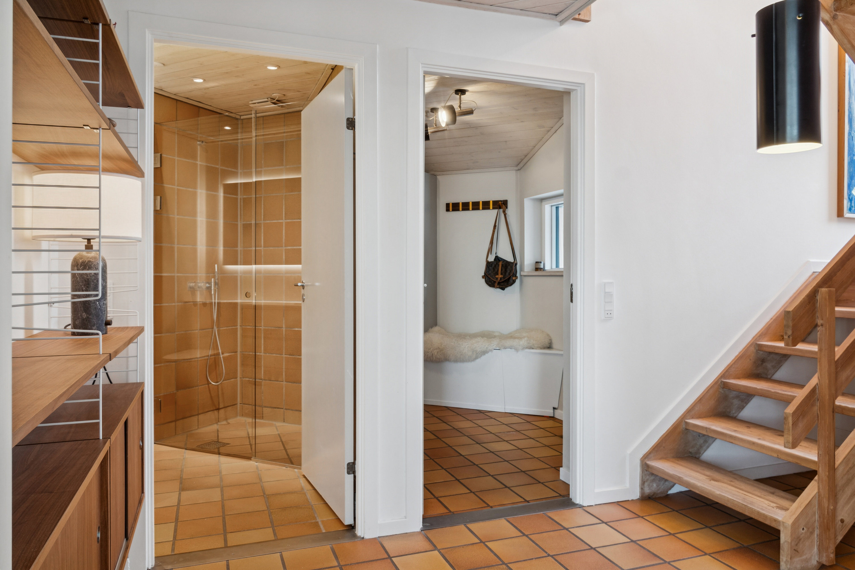 Fremhævet gang billede i fuldskærmstilstand. Billede af Grumstolsvej 44B, Skåde, 8270 Højbjerg