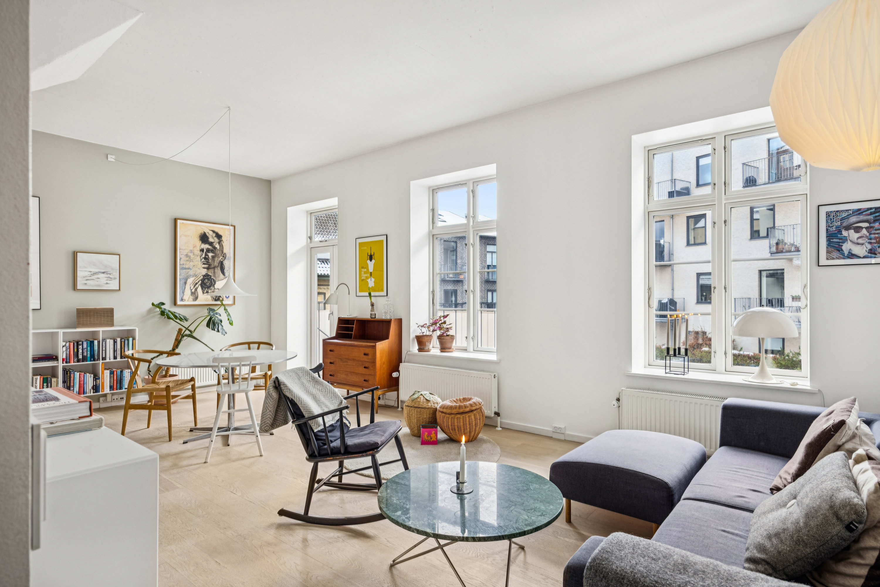 Fremhævet stue billede i fuldskærmstilstand. Billede af Porcelænshaven 2B, 1. 1., 2000 Frederiksberg