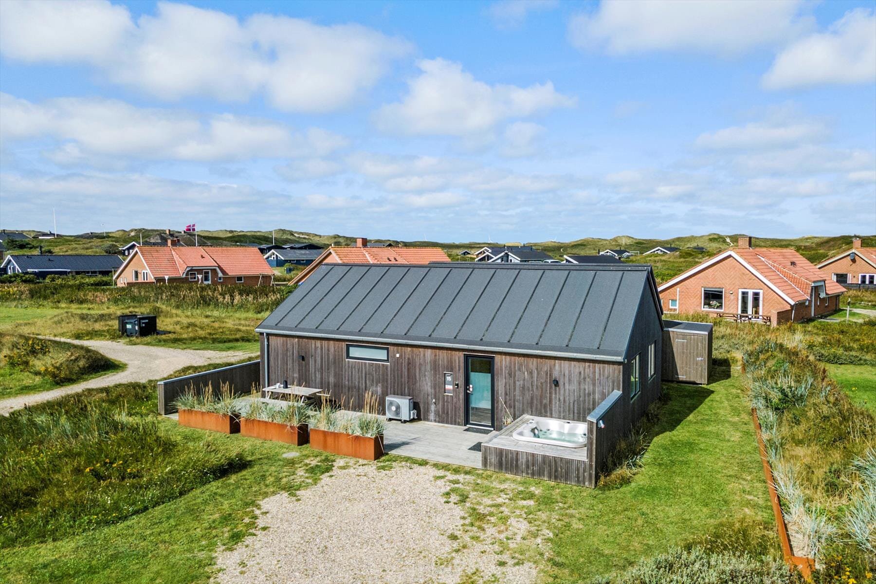 Miniaturebillede 1: . Billede af Knaresbrovej 15, Vejlby, 7673 Harboøre