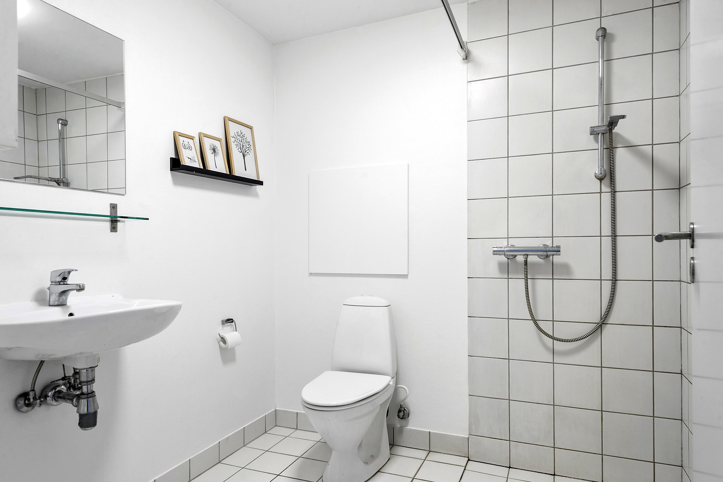 Fremhævet badeværelse billede i fuldskærmstilstand. Billede af Frederiks Allé 28, 3. l., Aarhus C, 8000 Aarhus C