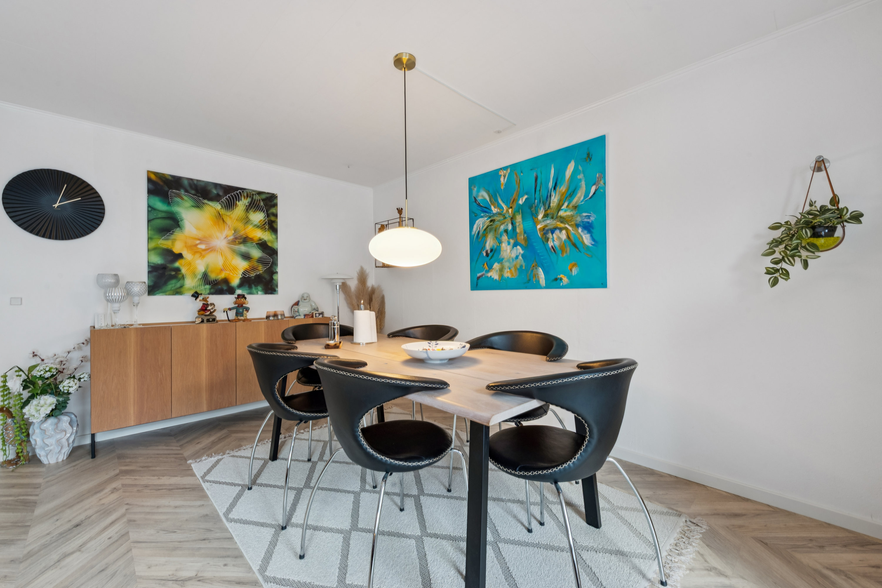 Fremhævet stue billede i fuldskærmstilstand. Billede af Ålekistevej 232D, 2720 Vanløse