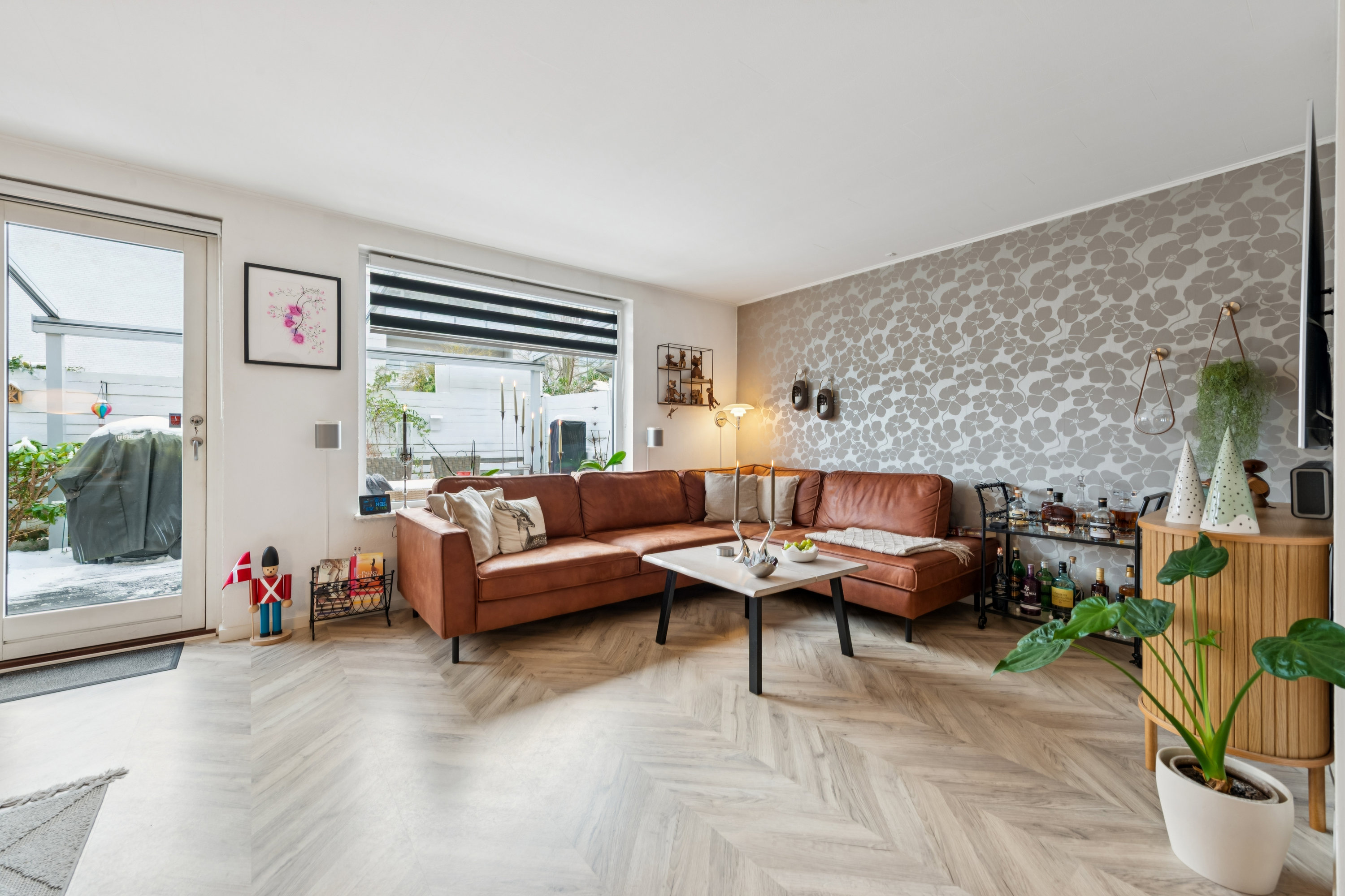 Fremhævet stue billede i fuldskærmstilstand. Billede af Ålekistevej 232D, 2720 Vanløse