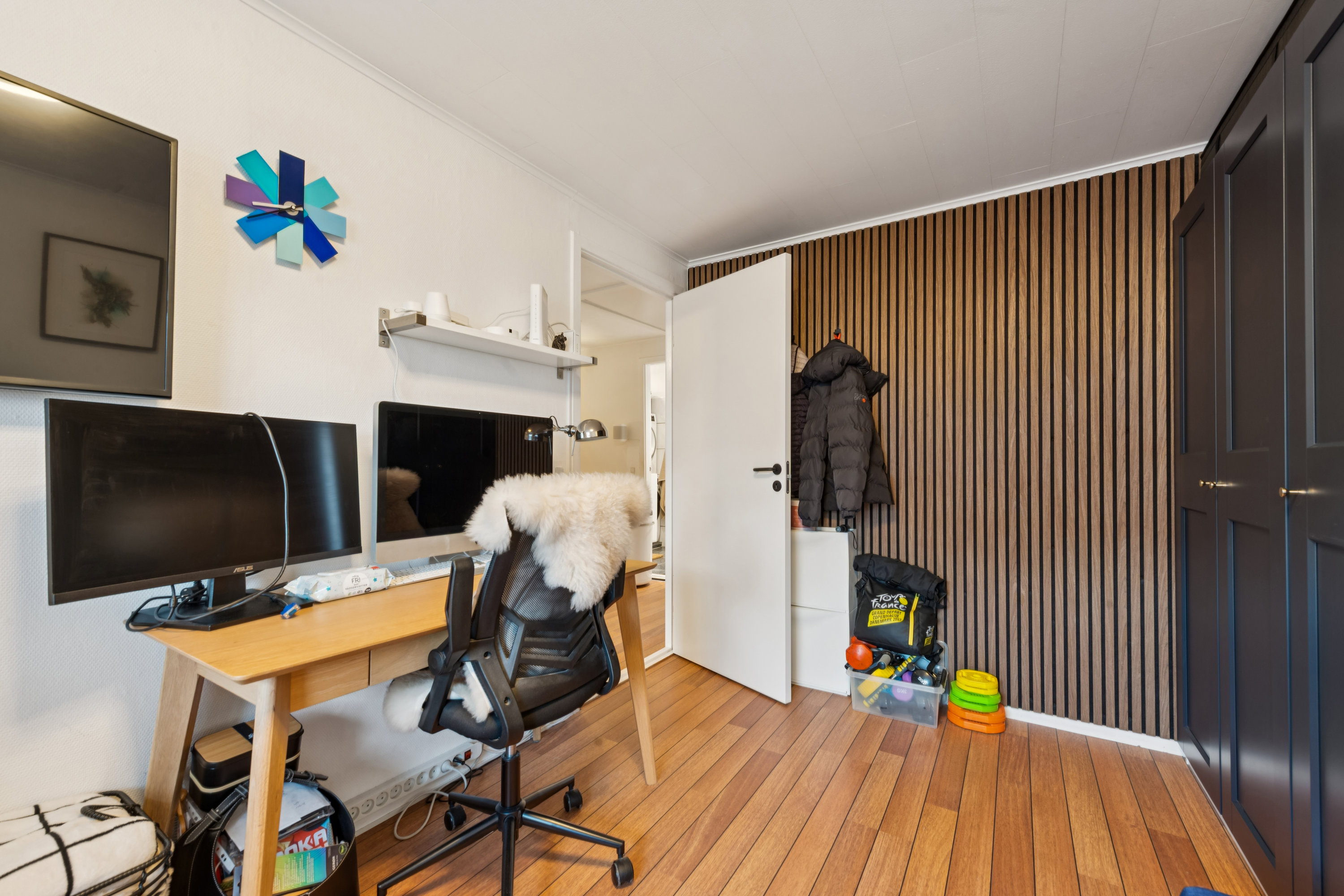 Fremhævet stue billede i fuldskærmstilstand. Billede af Ålekistevej 232D, 2720 Vanløse