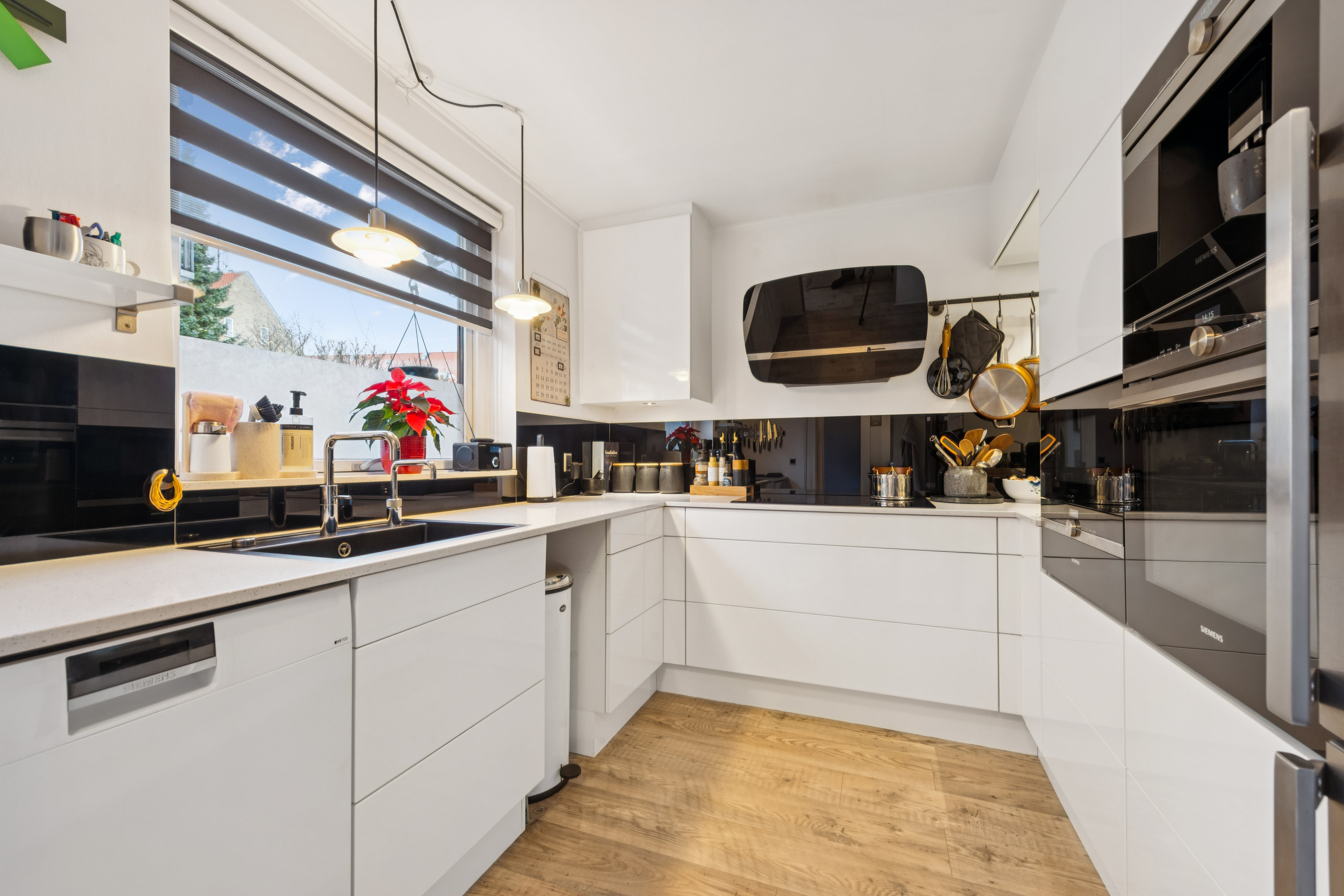 Fremhævet køkken billede i fuldskærmstilstand. Billede af Ålekistevej 232D, 2720 Vanløse