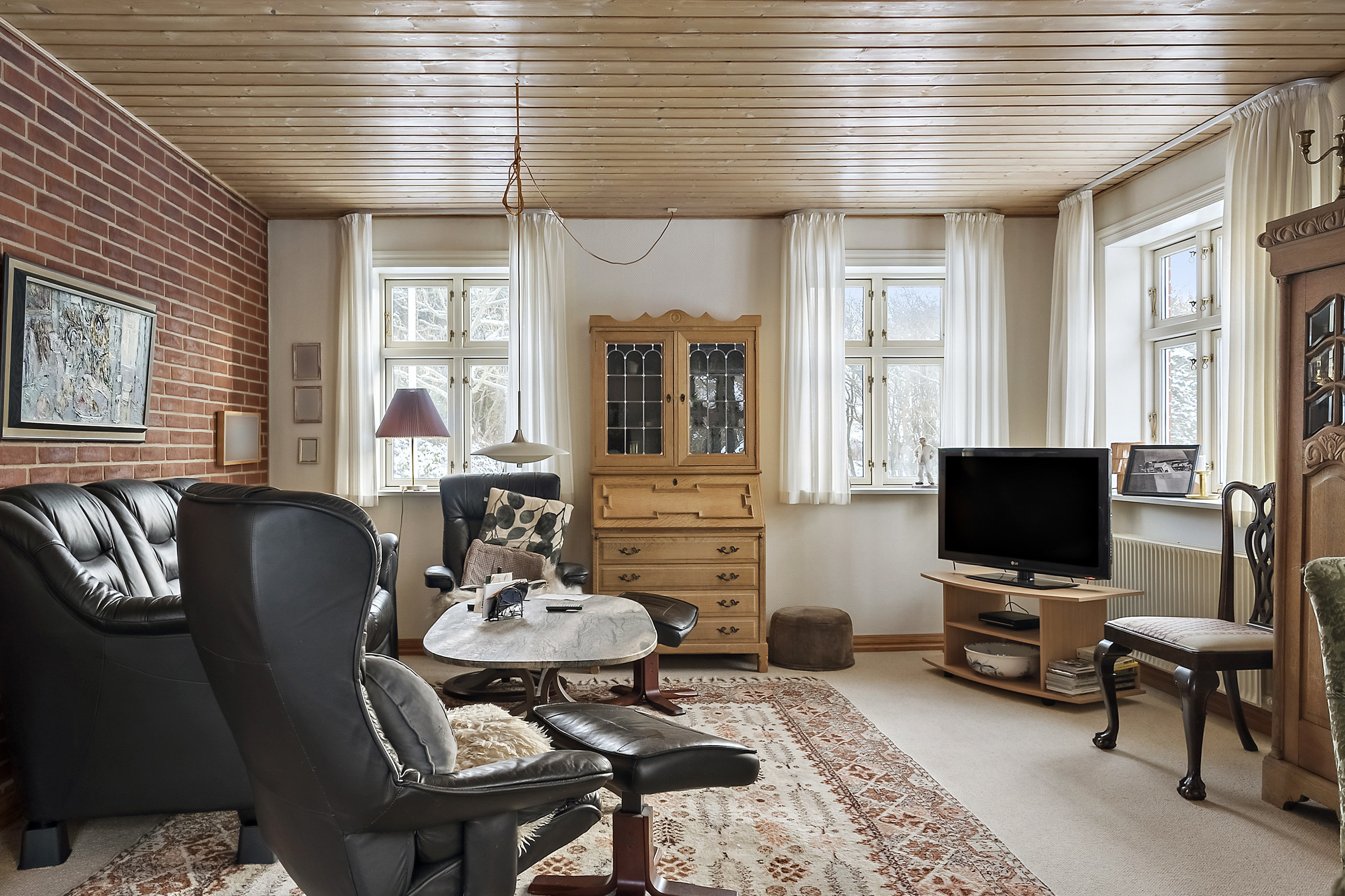 Fremhævet stue billede i fuldskærmstilstand. Billede af Rødevej 4, Humlum, 7600 Struer