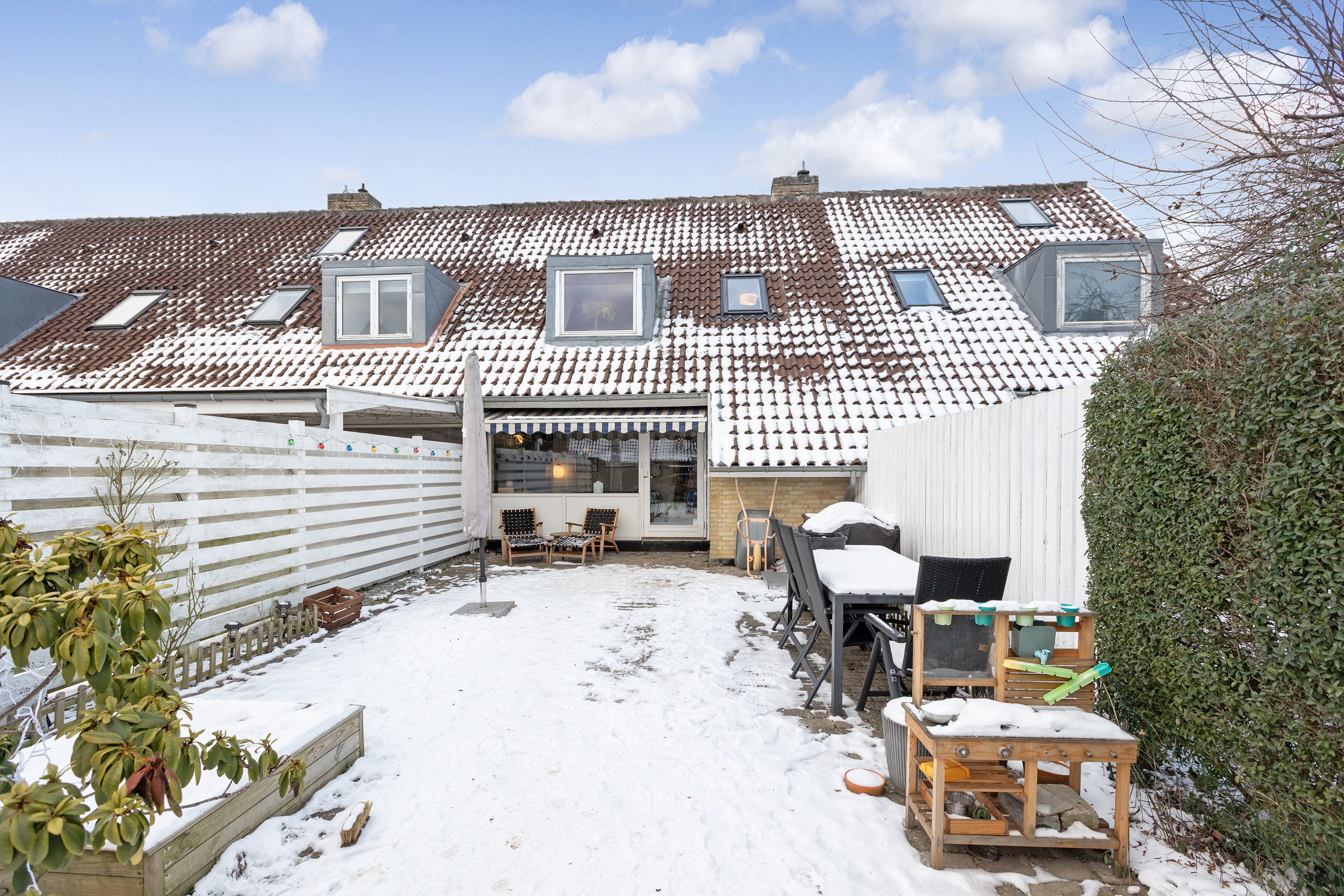 Fremhævet have billede i fuldskærmstilstand. Billede af Bøgesvinget 42, 2740 Skovlunde