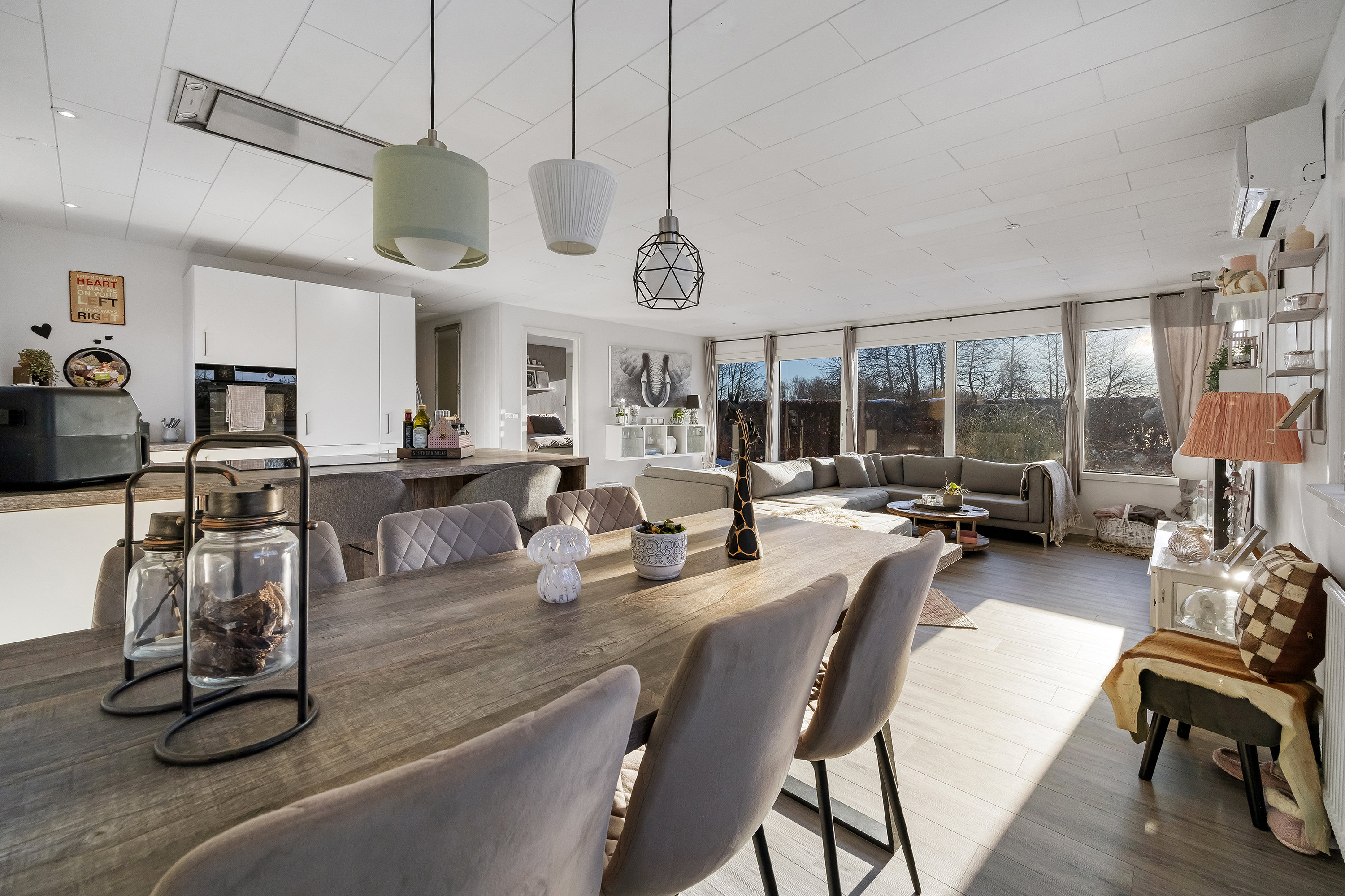 Fremhævet stue billede i fuldskærmstilstand. Billede af Osebergvej 22, 3650 Ølstykke