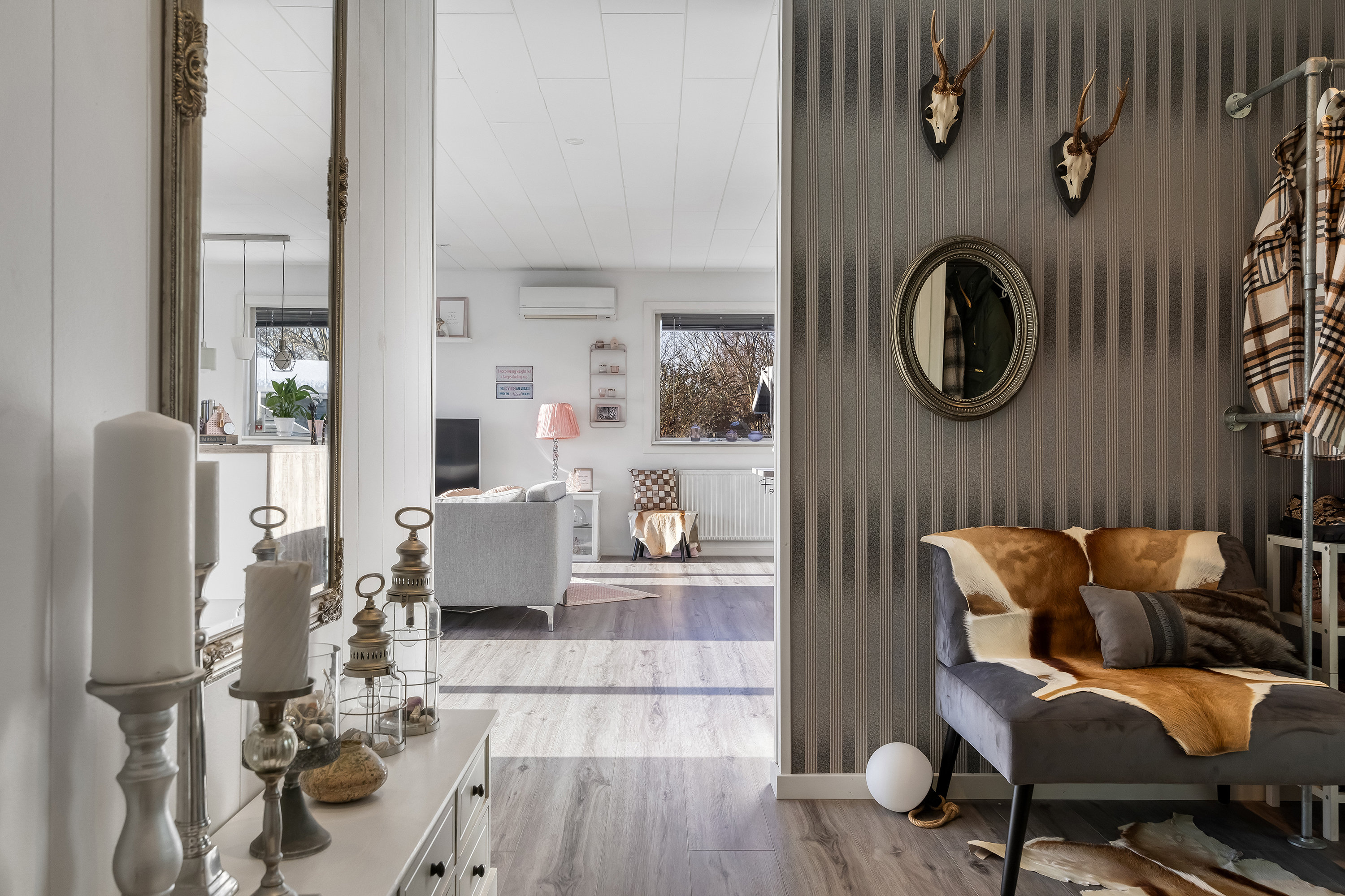 Fremhævet entré billede i fuldskærmstilstand. Billede af Osebergvej 22, 3650 Ølstykke