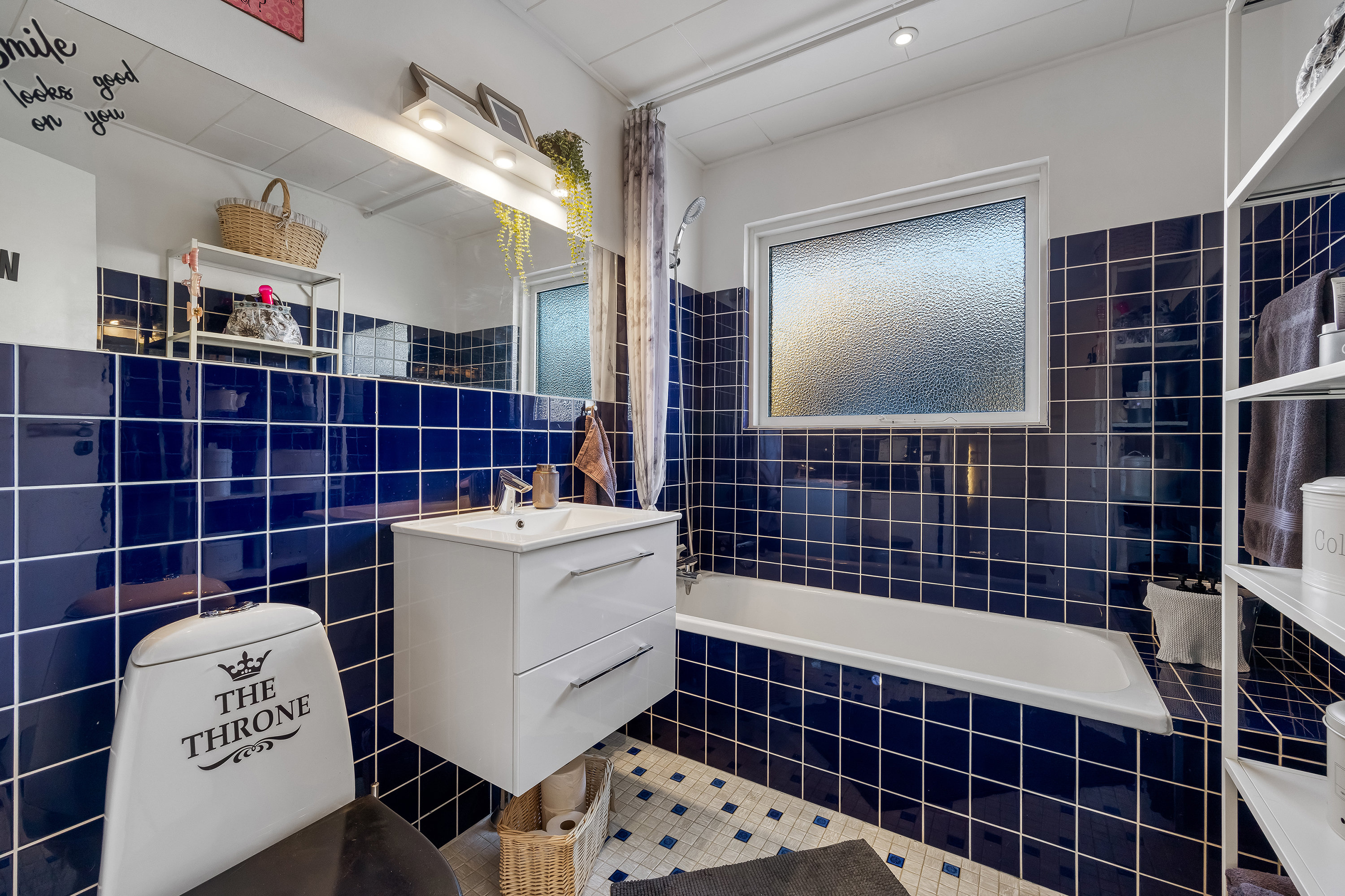 Fremhævet badeværelse billede i fuldskærmstilstand. Billede af Osebergvej 22, 3650 Ølstykke