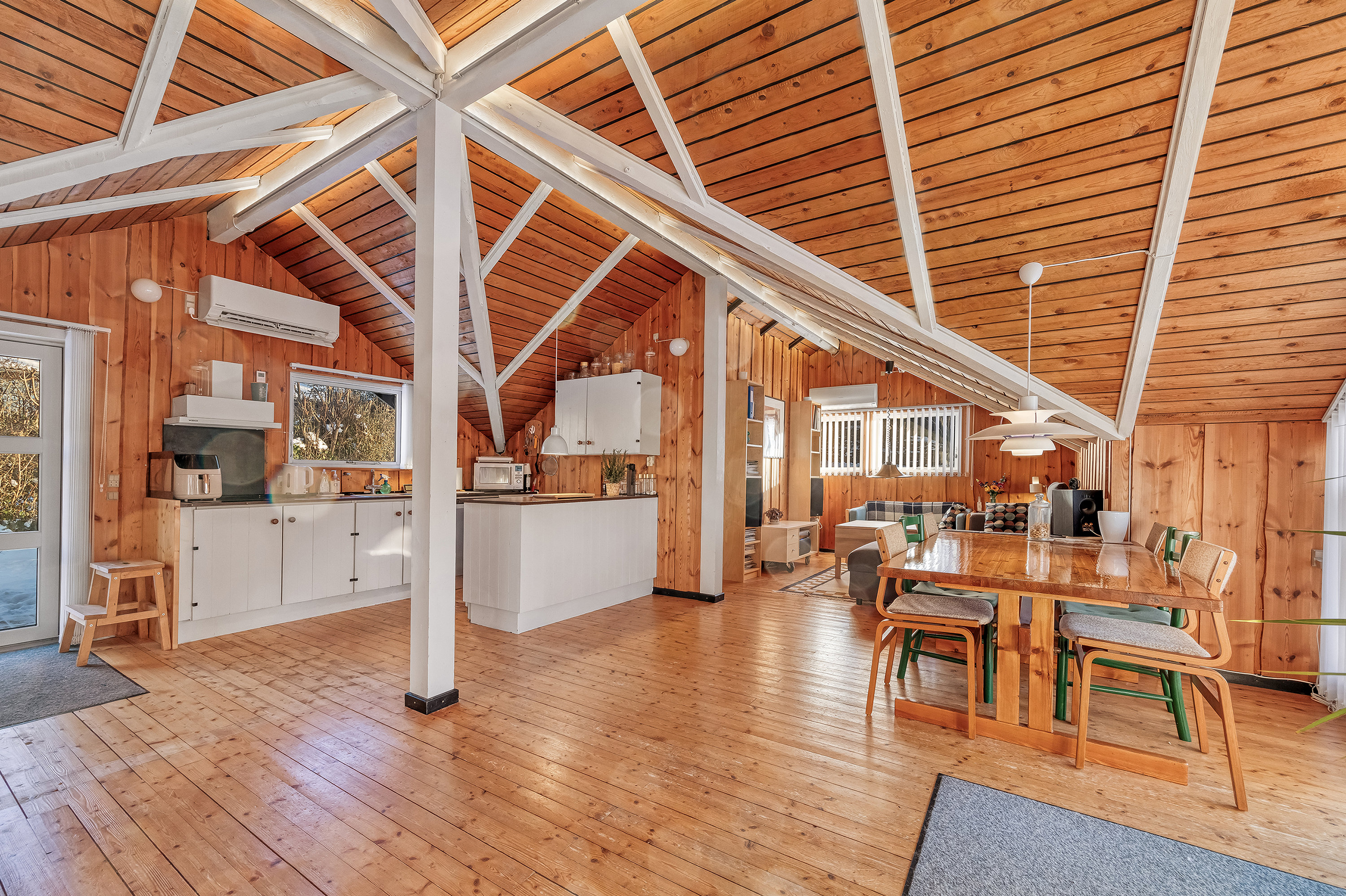 Fremhævet køkken alrum billede i fuldskærmstilstand. Billede af Bakkedraget 5, Buresø, 3550 Slangerup