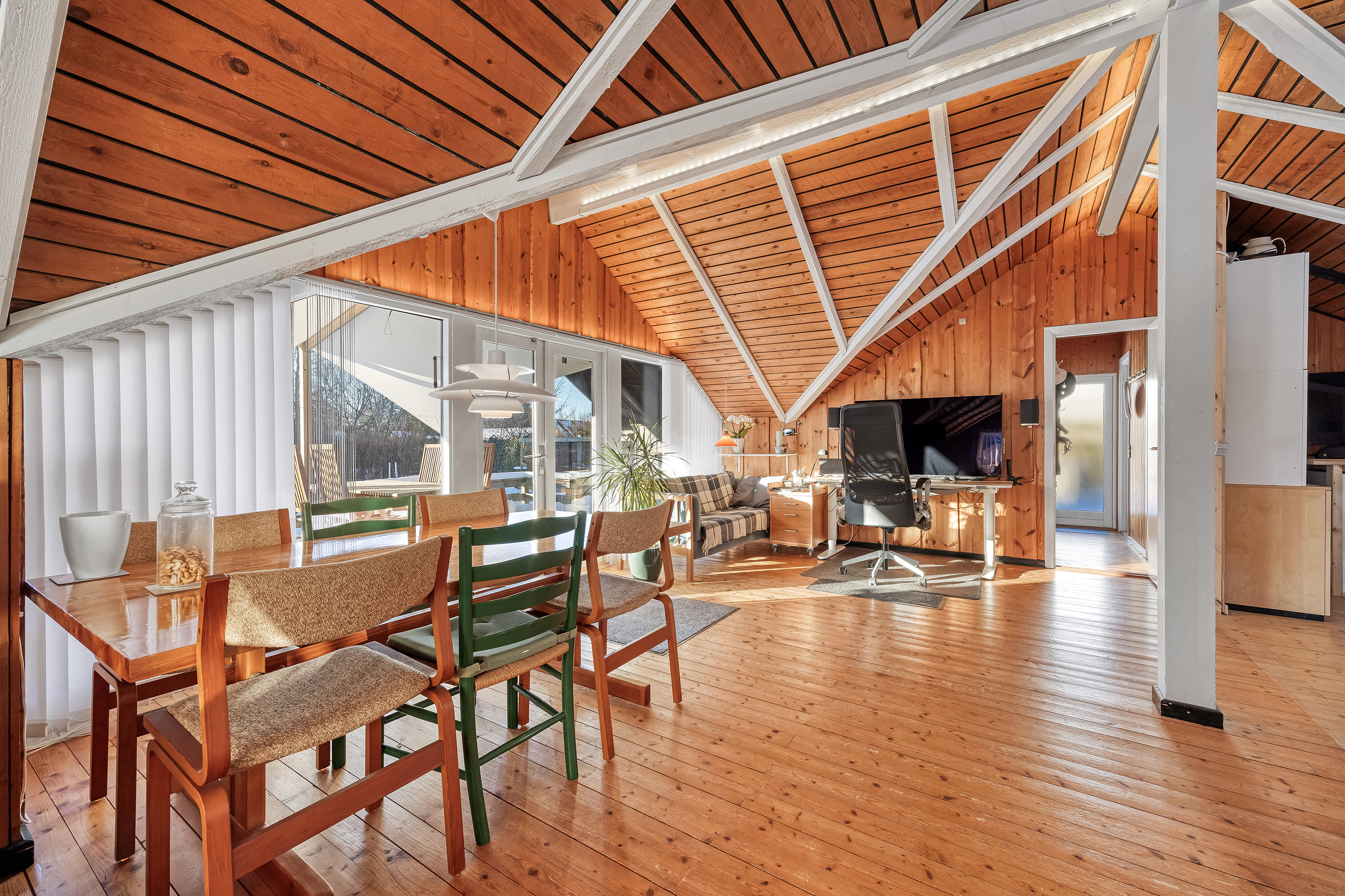 Fremhævet køkken alrum billede i fuldskærmstilstand. Billede af Bakkedraget 5, Buresø, 3550 Slangerup