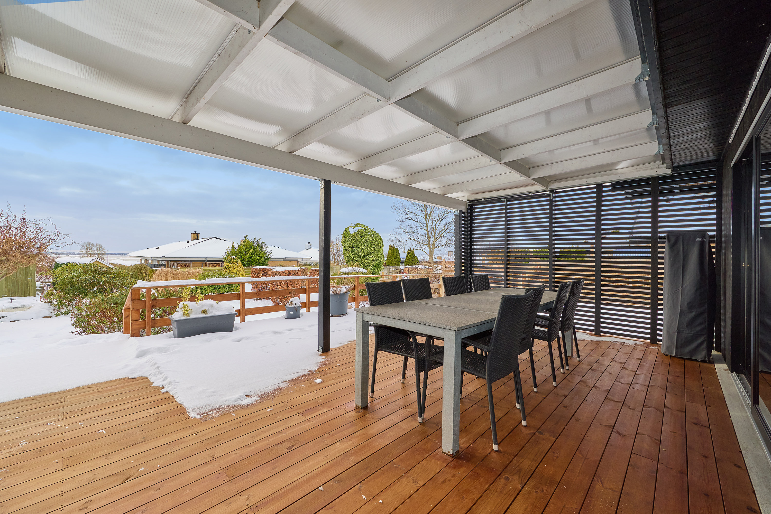 Fremhævet terrasse billede i fuldskærmstilstand. Billede af Kajakvej 40, 4040 Jyllinge