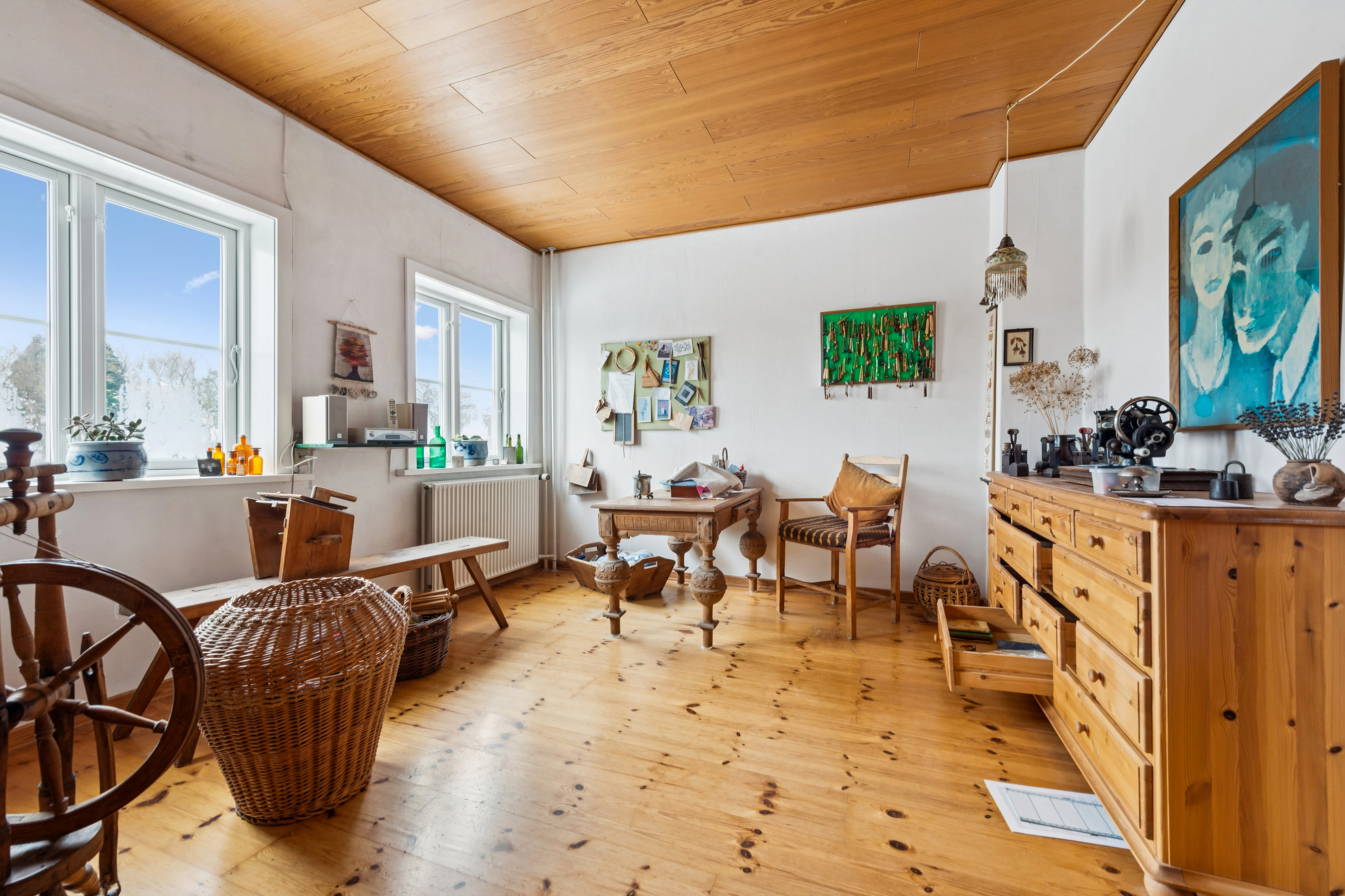 Fremhævet stue billede i fuldskærmstilstand. Billede af Morsøvej 39, 2720 Vanløse