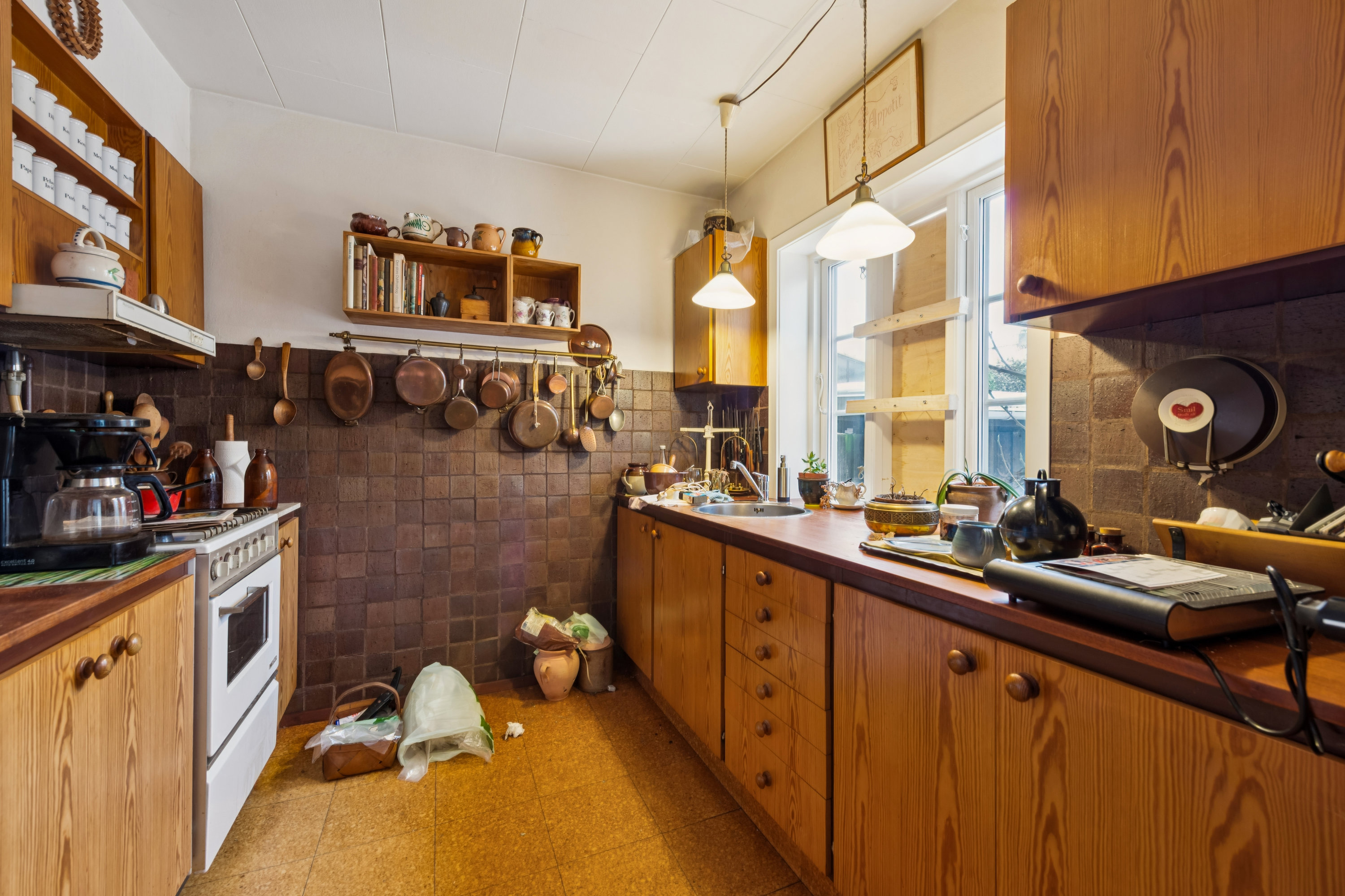 Fremhævet køkken billede i fuldskærmstilstand. Billede af Morsøvej 39, 2720 Vanløse