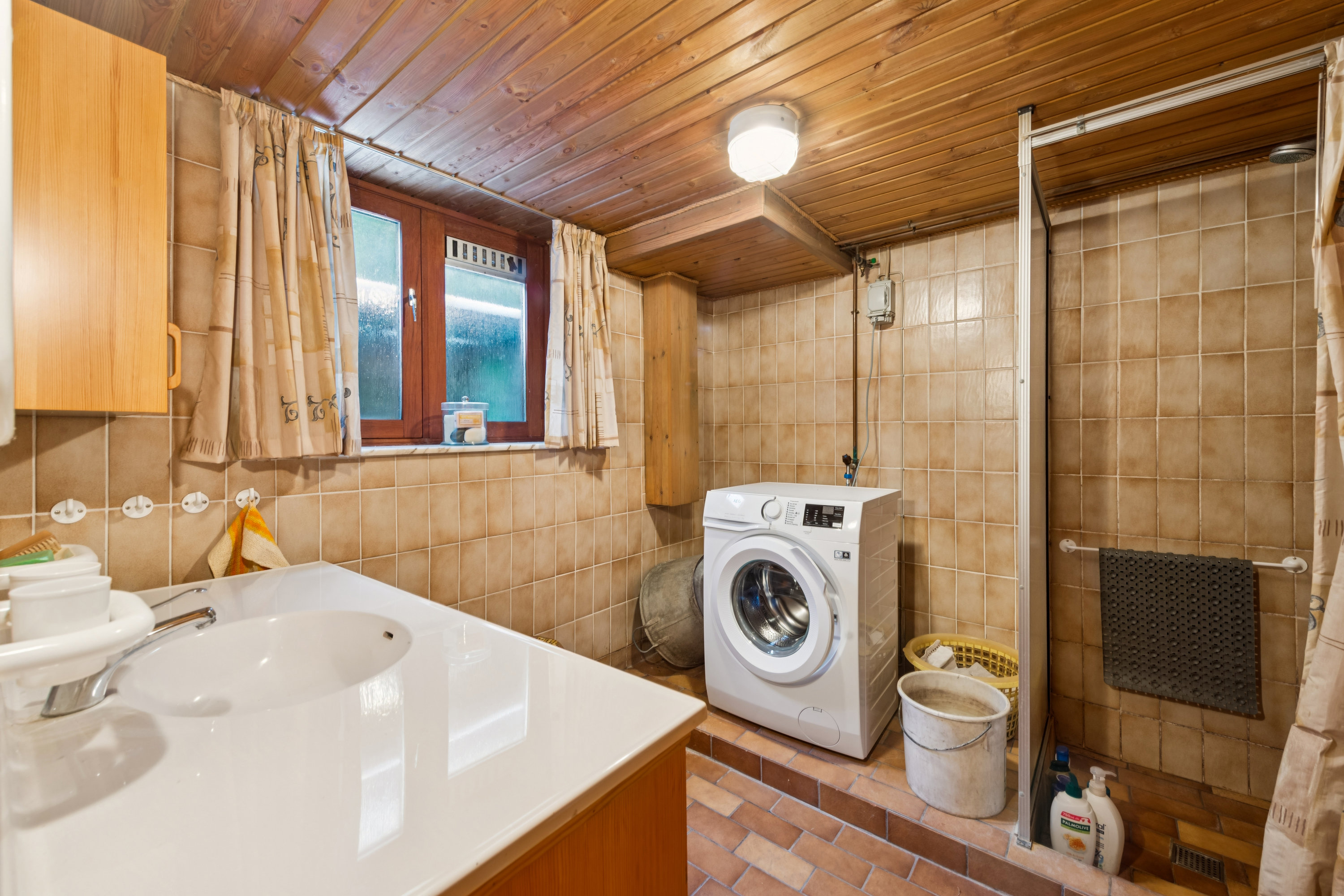 Fremhævet badeværelse billede i fuldskærmstilstand. Billede af Morsøvej 39, 2720 Vanløse