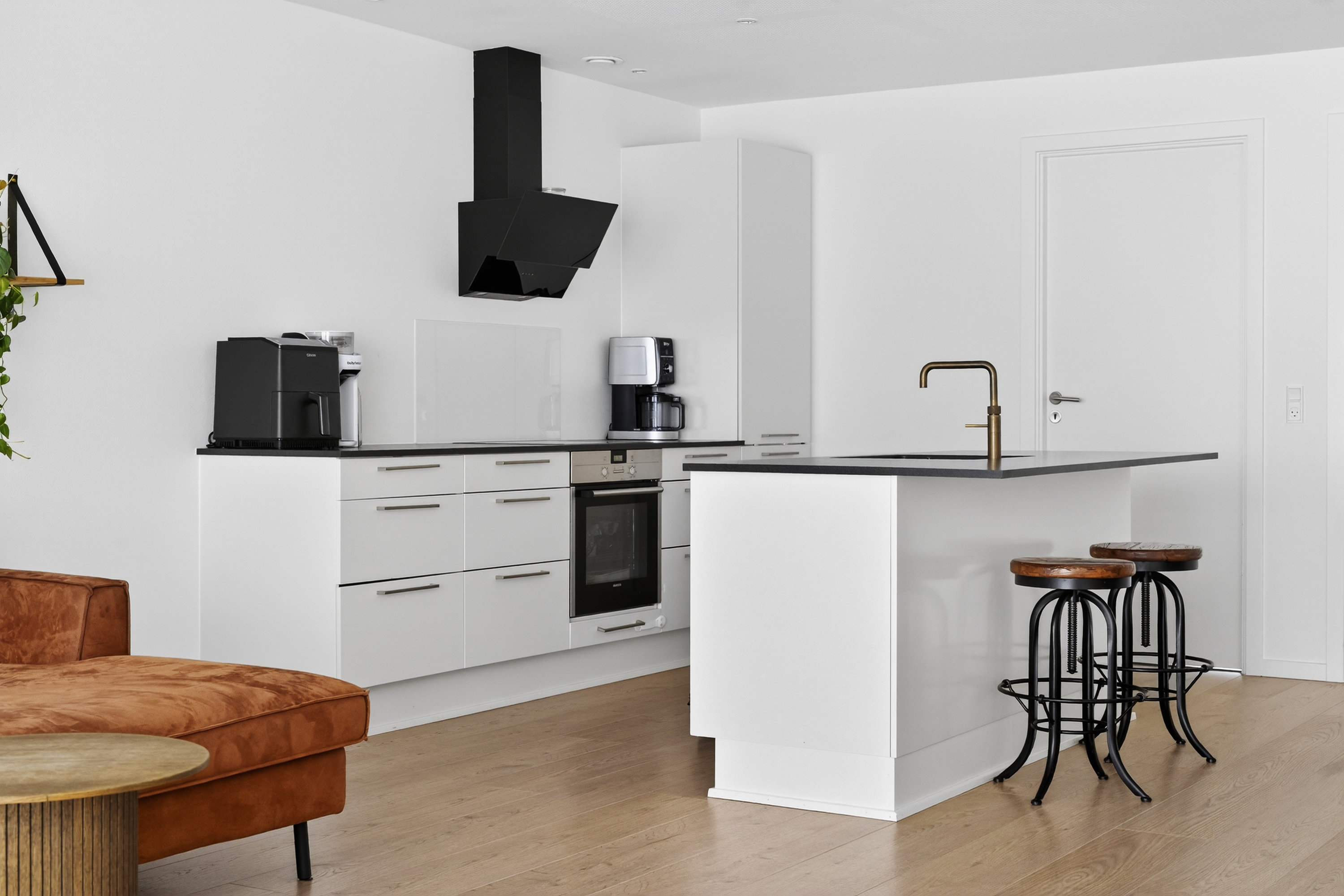 Fremhævet køkken billede i fuldskærmstilstand. Billede af Atlasvænge 25D, 2750 Ballerup