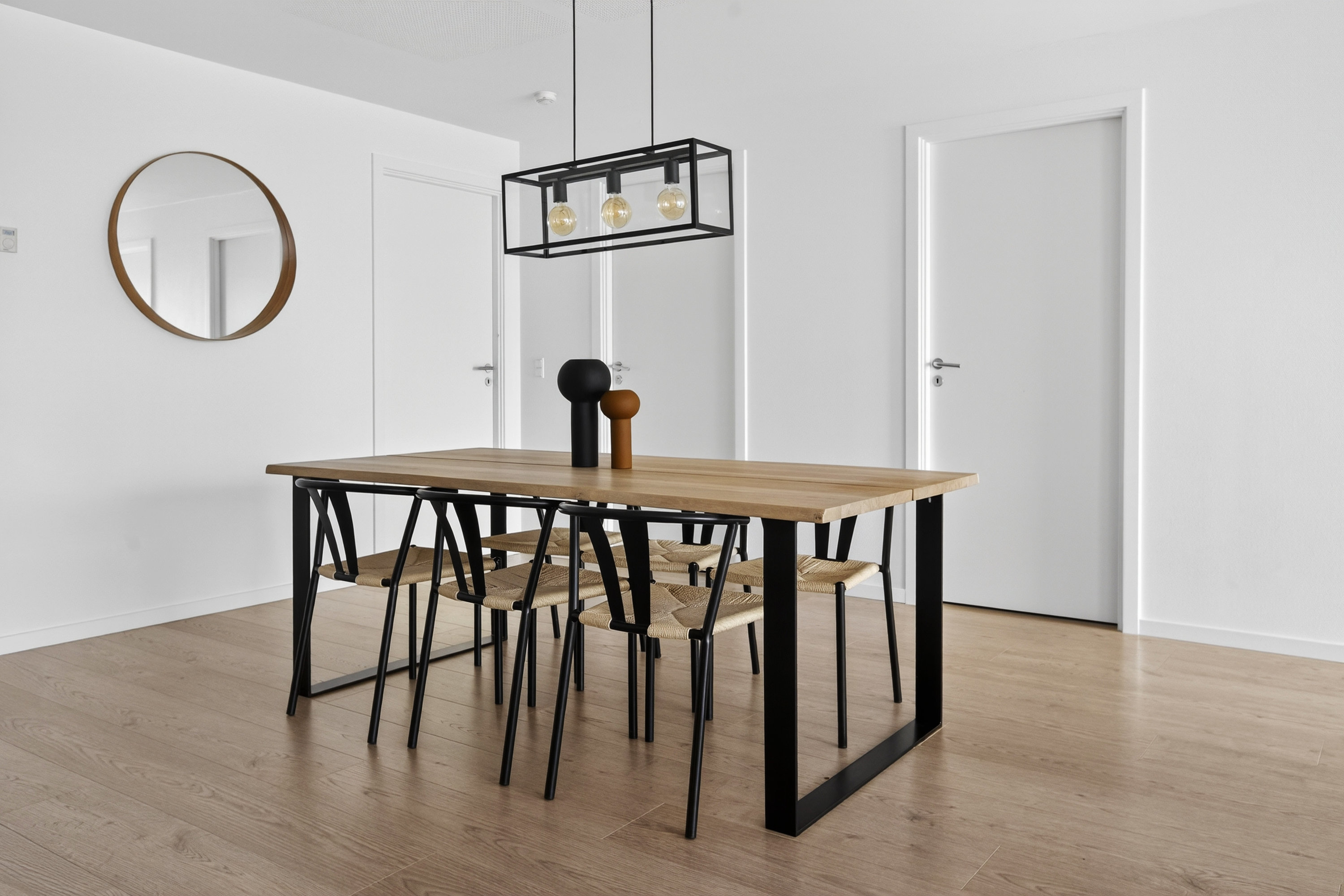 Fremhævet alrum billede i fuldskærmstilstand. Billede af Atlasvænge 25D, 2750 Ballerup