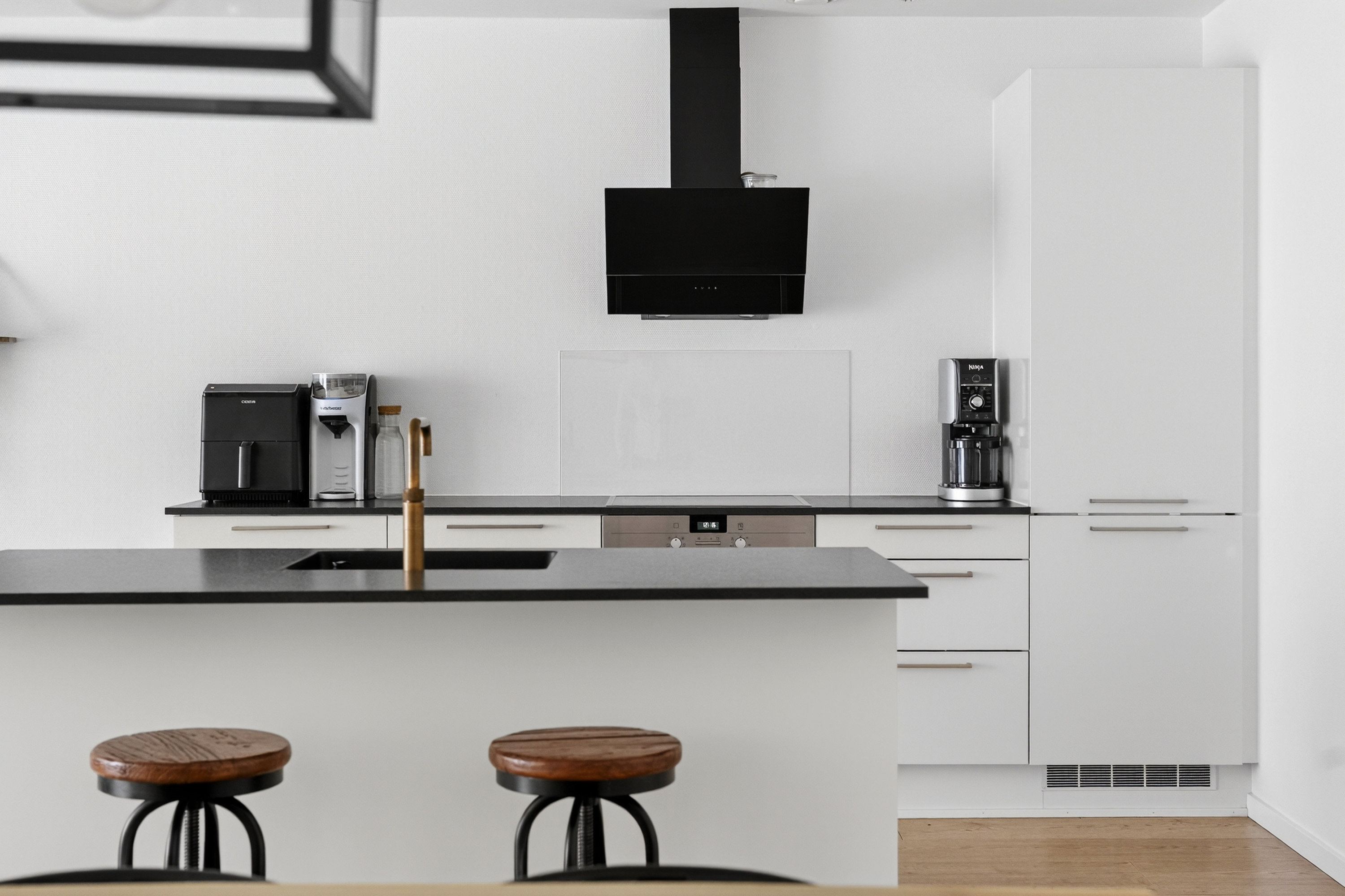 Fremhævet køkken billede i fuldskærmstilstand. Billede af Atlasvænge 25D, 2750 Ballerup