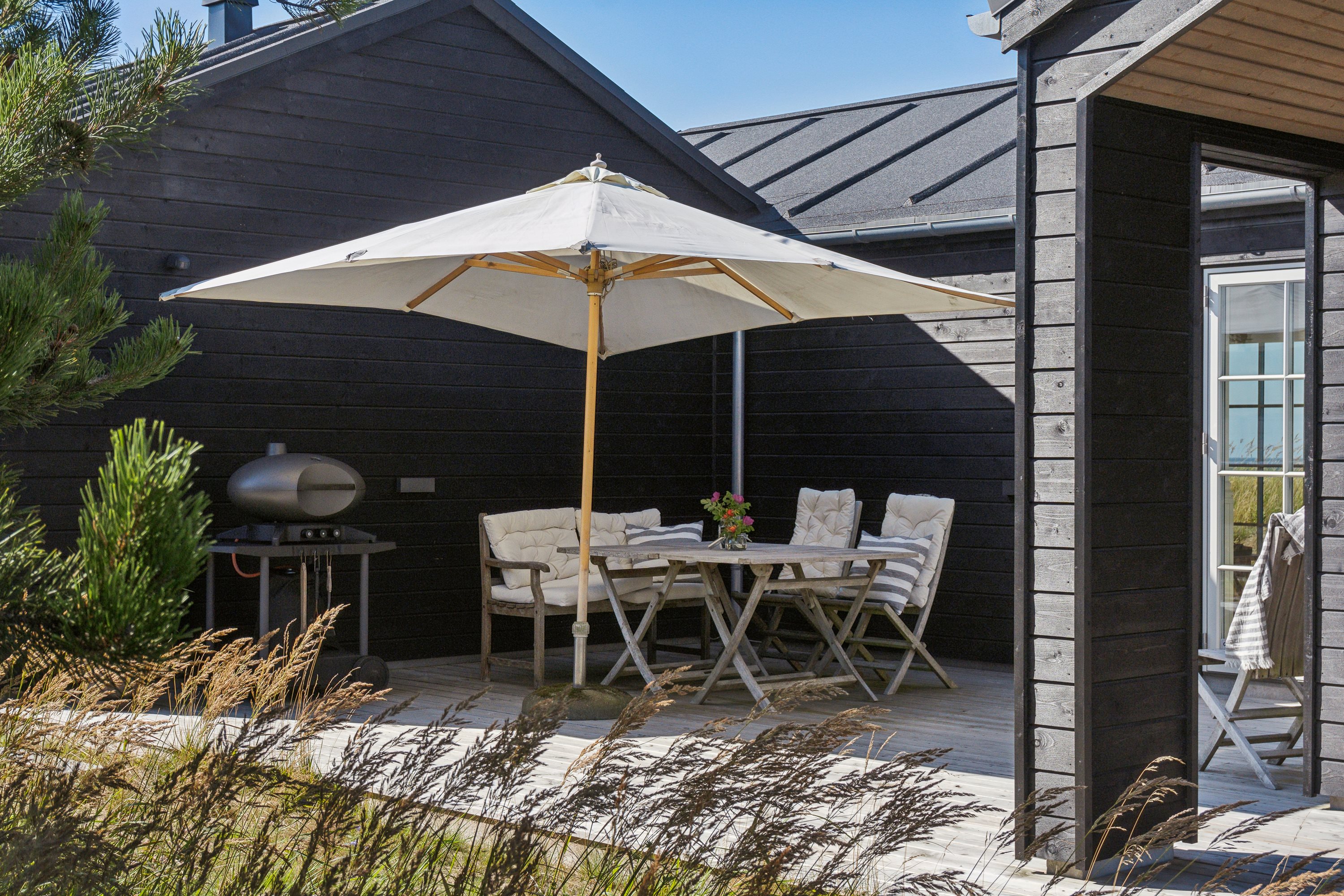 Fremhævet terrasse billede i fuldskærmstilstand. Billede af Abelvej 7, Tversted, 9881 Bindslev