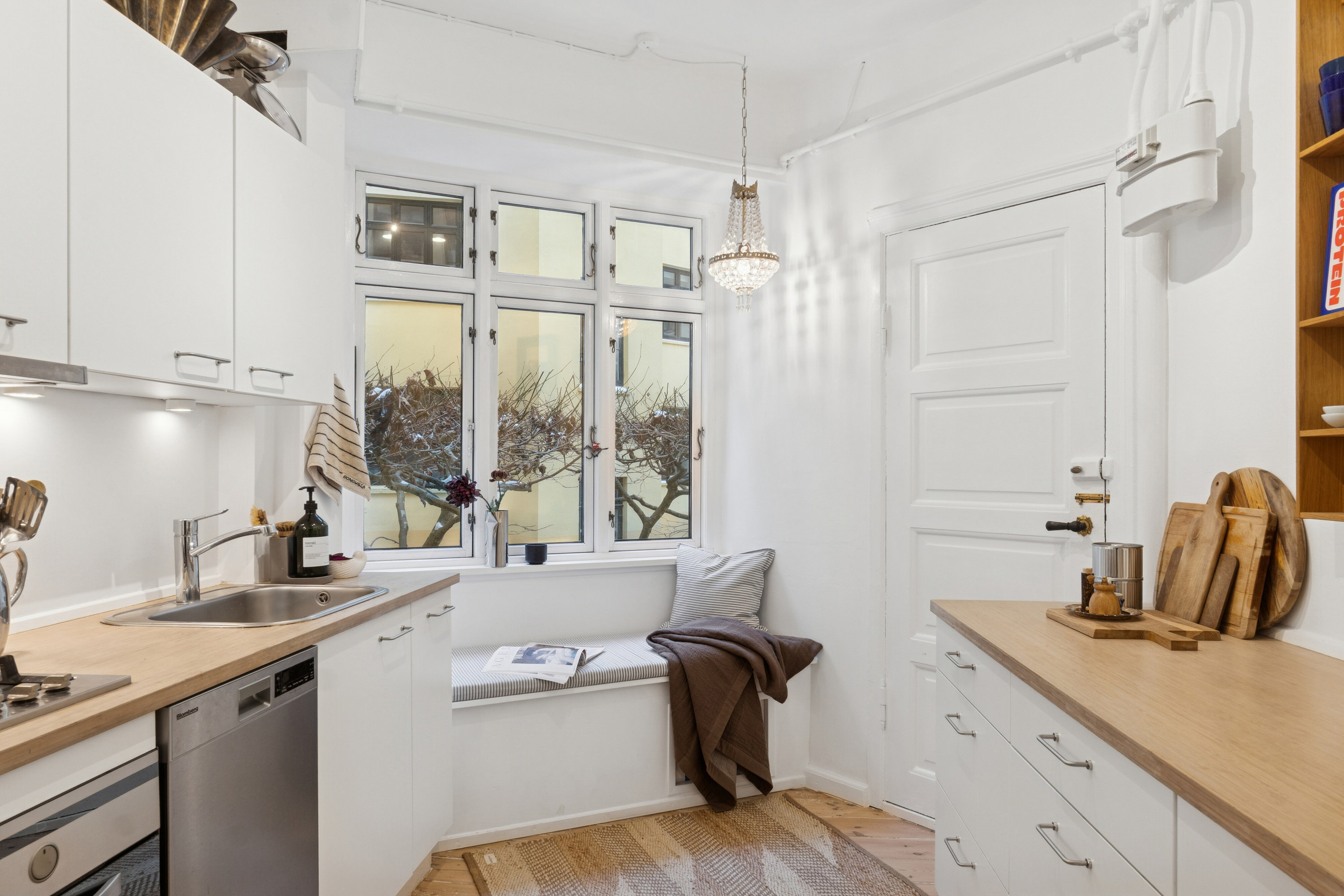 Fremhævet køkken billede i fuldskærmstilstand. Billede af Snorresgade 6, 1. tv., 2300 København S