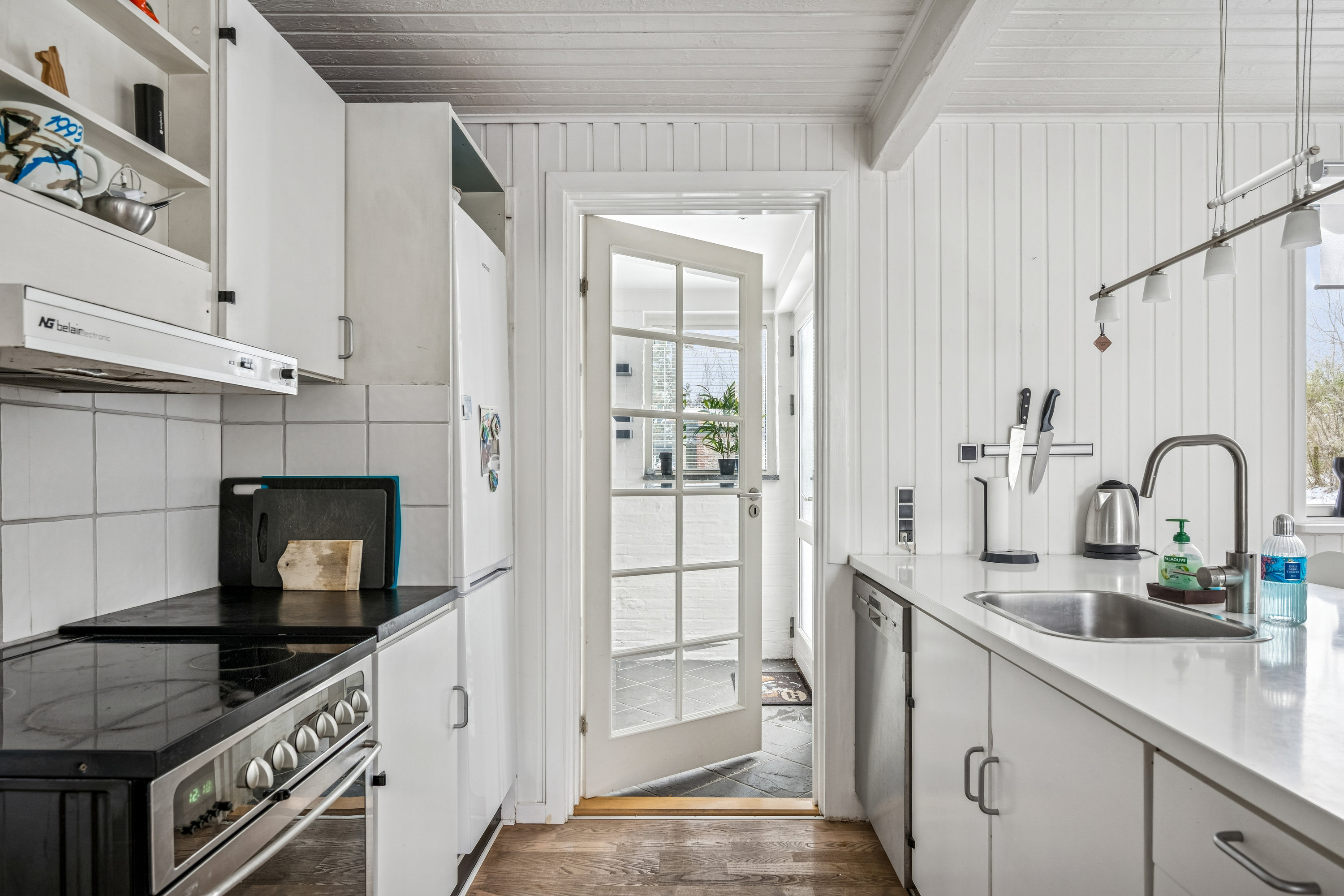 Fremhævet køkken billede i fuldskærmstilstand. Billede af Skovskadevej 18, Skelhøje Plantage, 8400 Ebeltoft