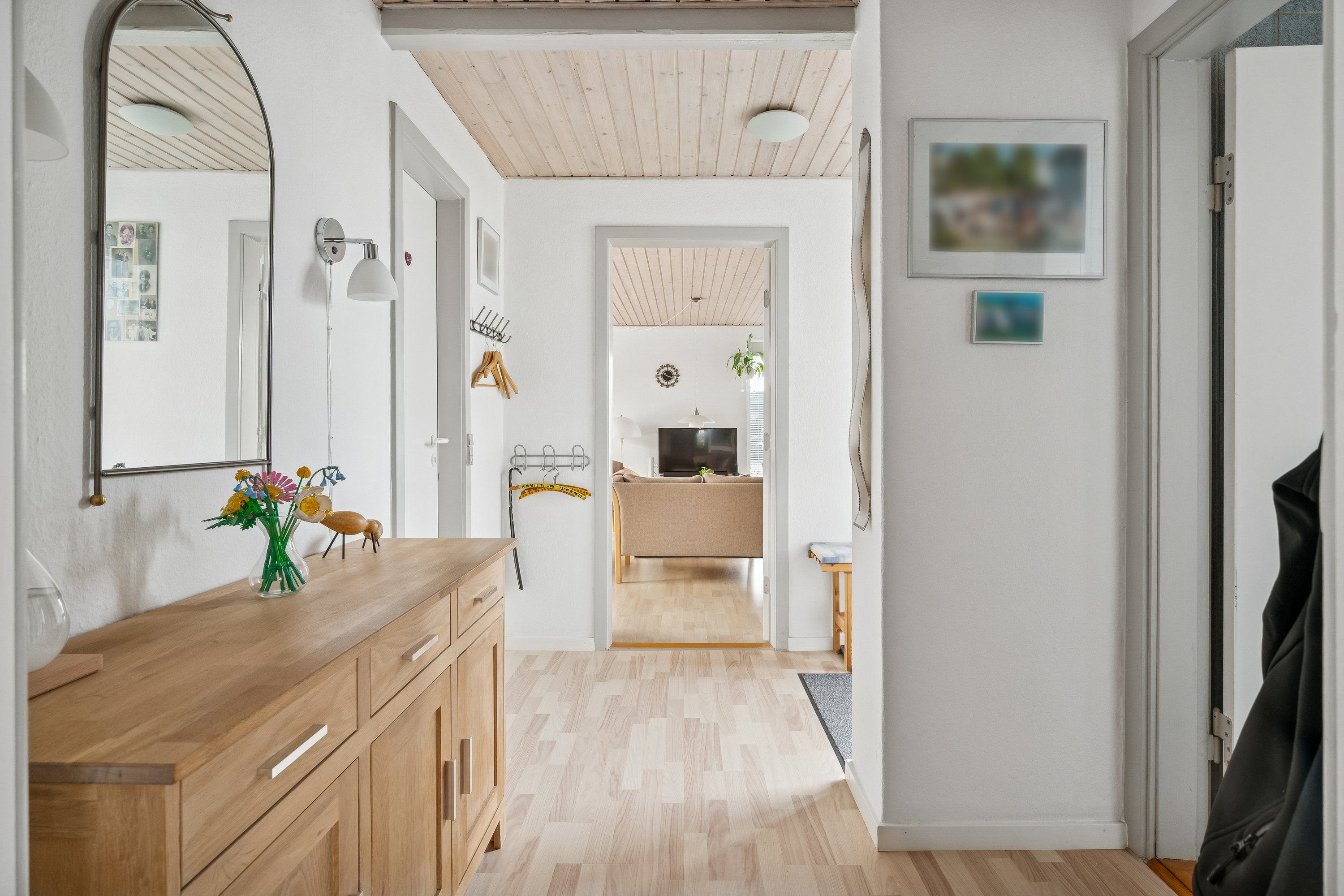 Fremhævet gang billede i fuldskærmstilstand. Billede af Hanstholmvej 18, 8250 Egå