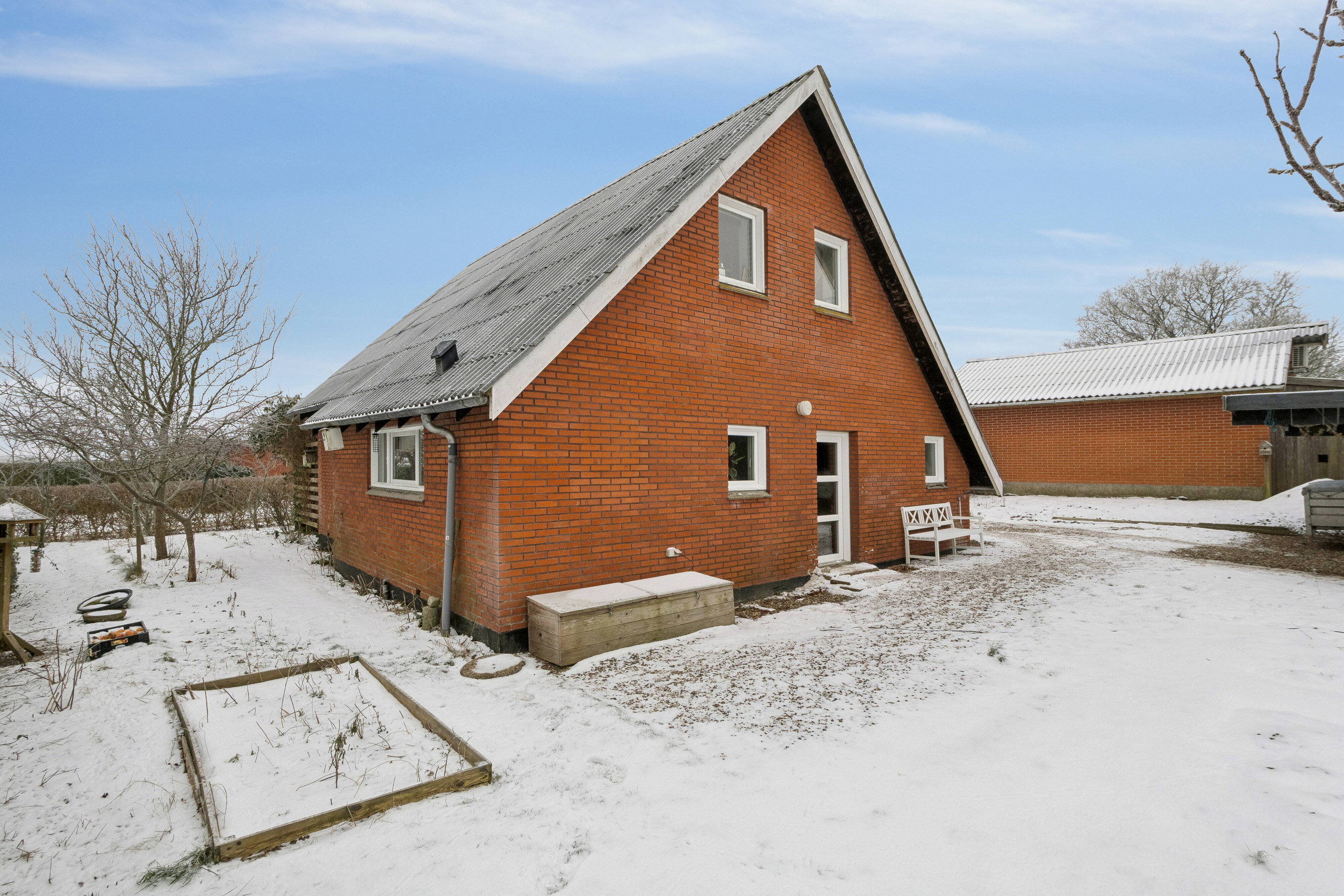 Fremhævet set fra haven billede i fuldskærmstilstand. Billede af Vandhøjvej 20, 7752 Snedsted