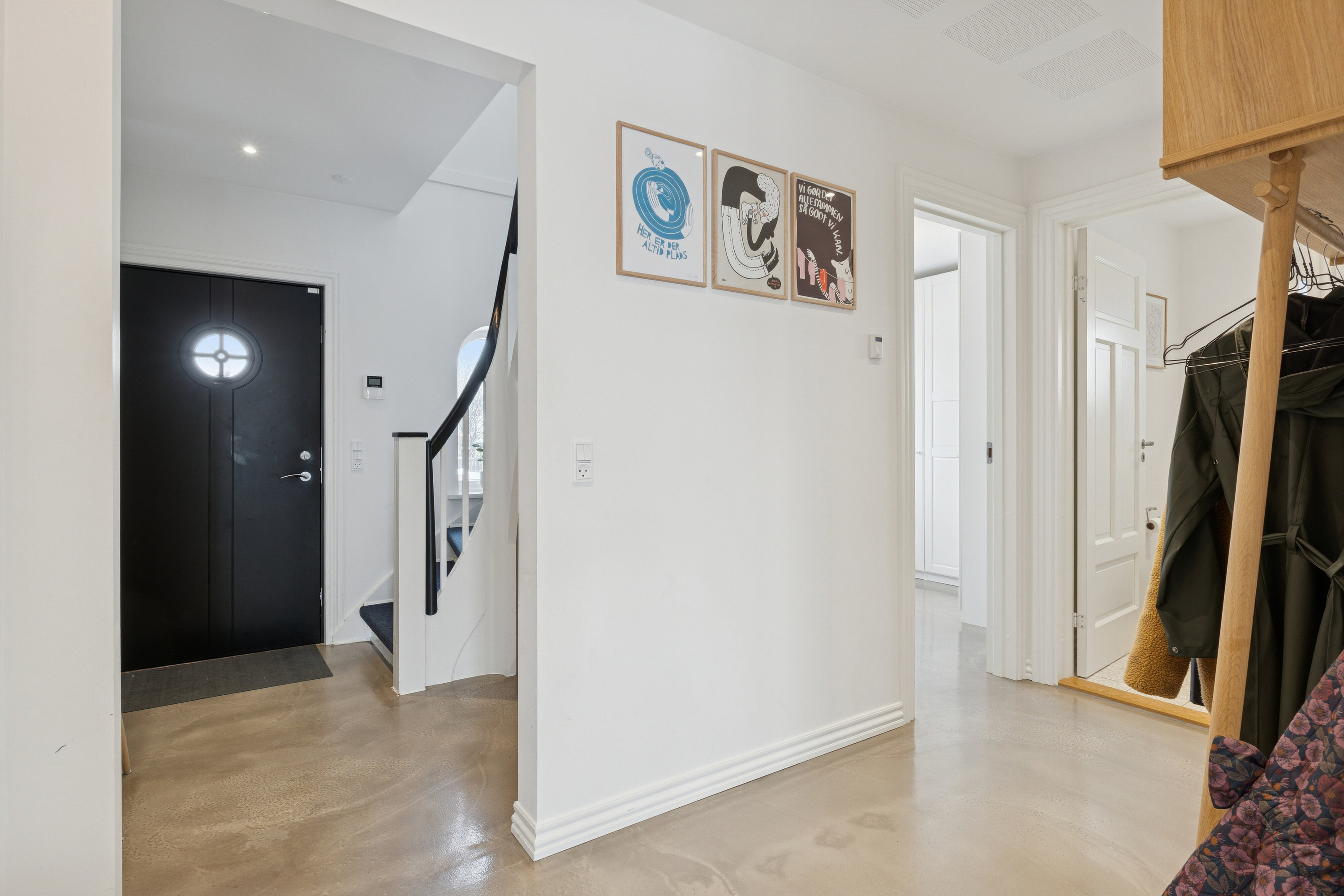 Fremhævet indendørs billede i fuldskærmstilstand. Billede af Lars Dyrskjøts Vej 25, 9800 Hjørring