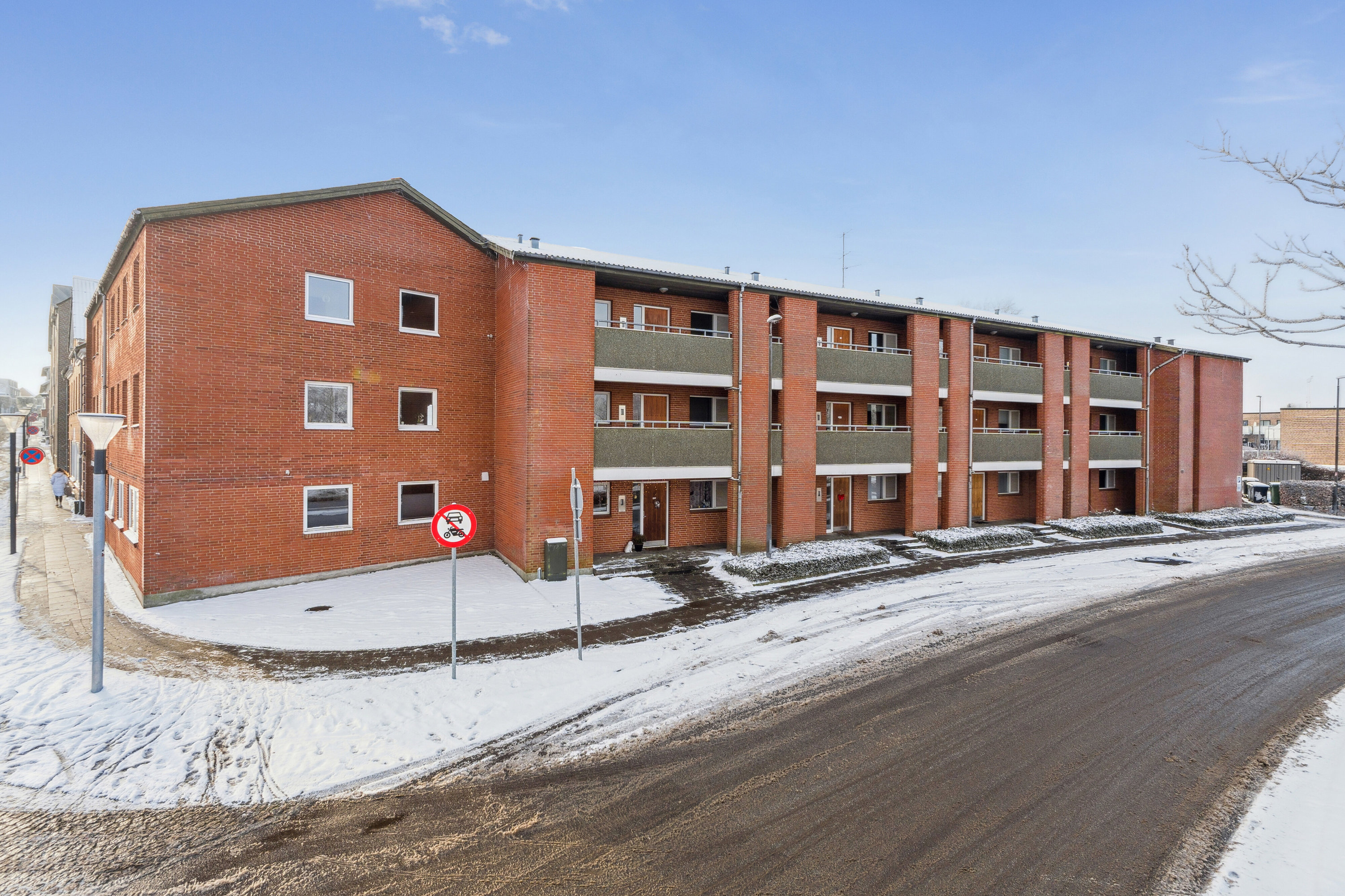 Fremhævet facade billede i fuldskærmstilstand. Billede af Strøget 69, 2. 5., 7430 Ikast