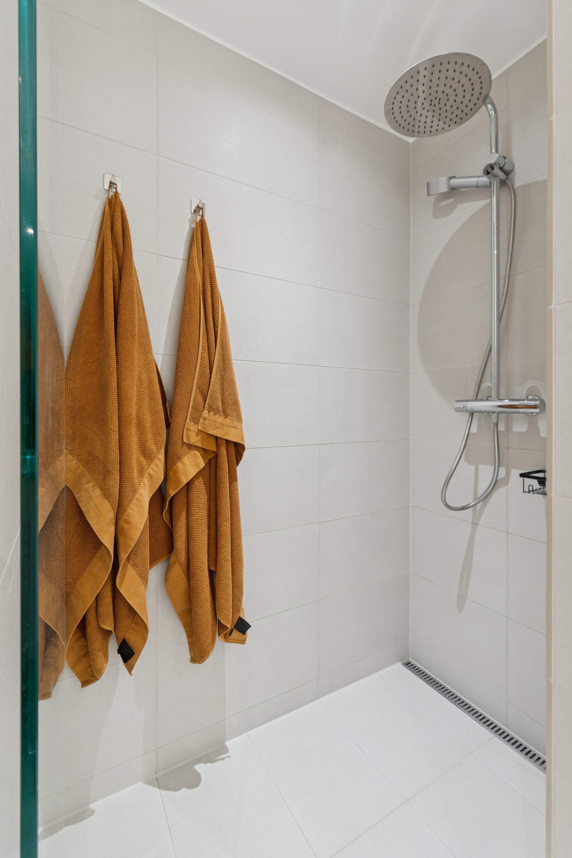 Fremhævet badeværelse billede i fuldskærmstilstand. Billede af Islands Brygge 40, 1. tv., 2300 København S