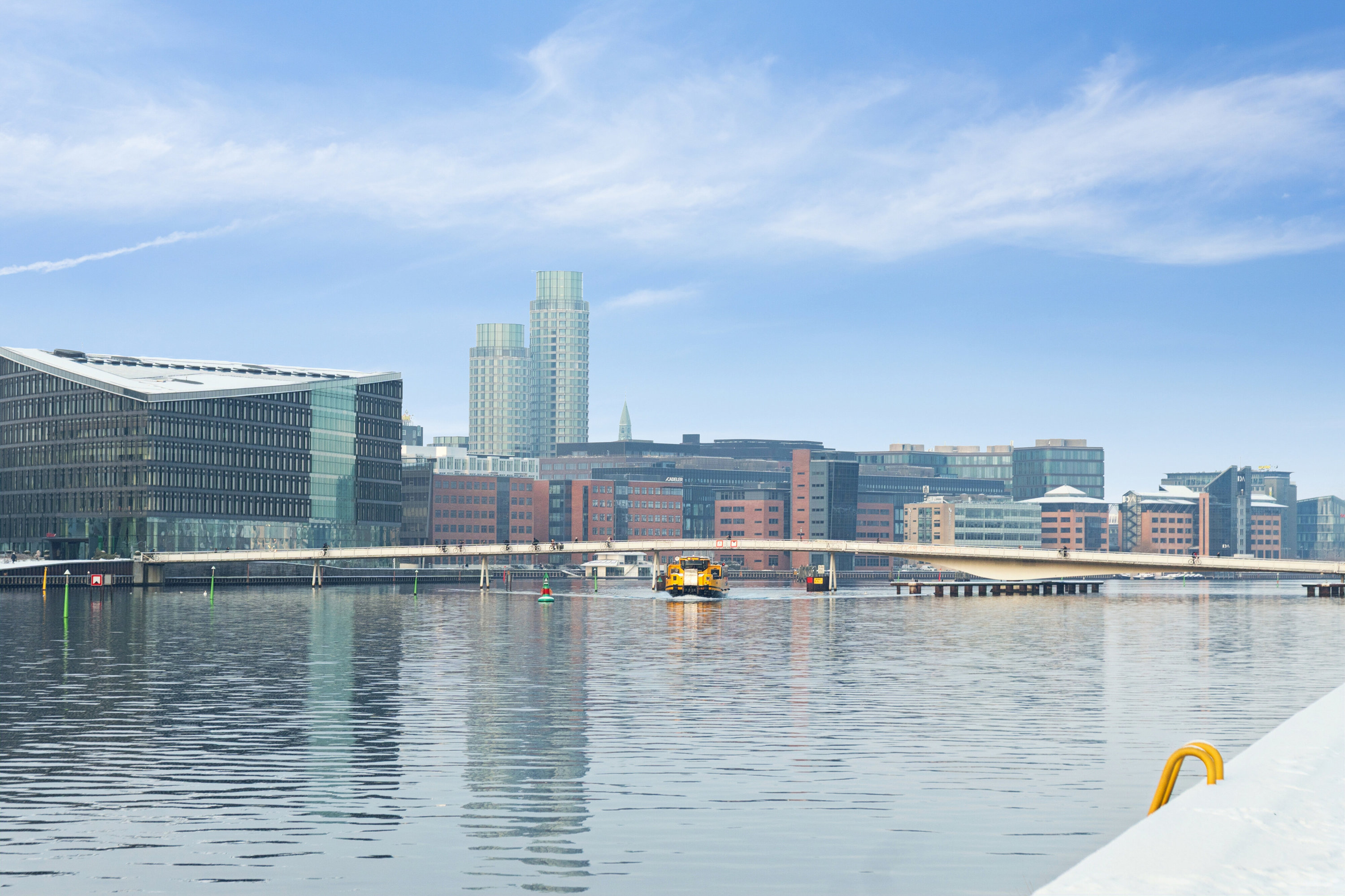 Fremhævet udendørs billede i fuldskærmstilstand. Billede af Islands Brygge 40, 1. tv., 2300 København S