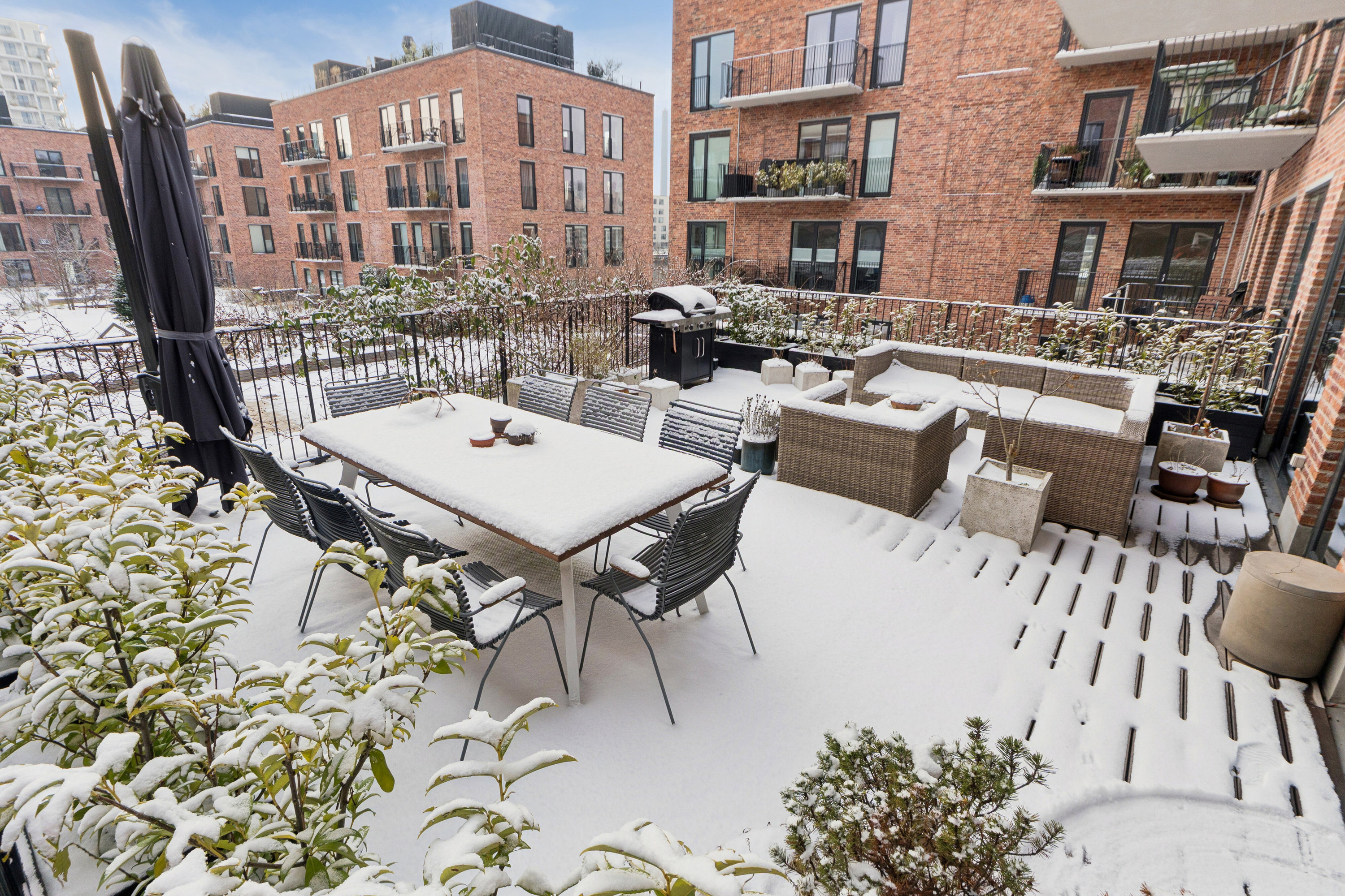 Miniaturebillede 1: terrasse. Billede af Islands Brygge 40, 1. tv., 2300 København S