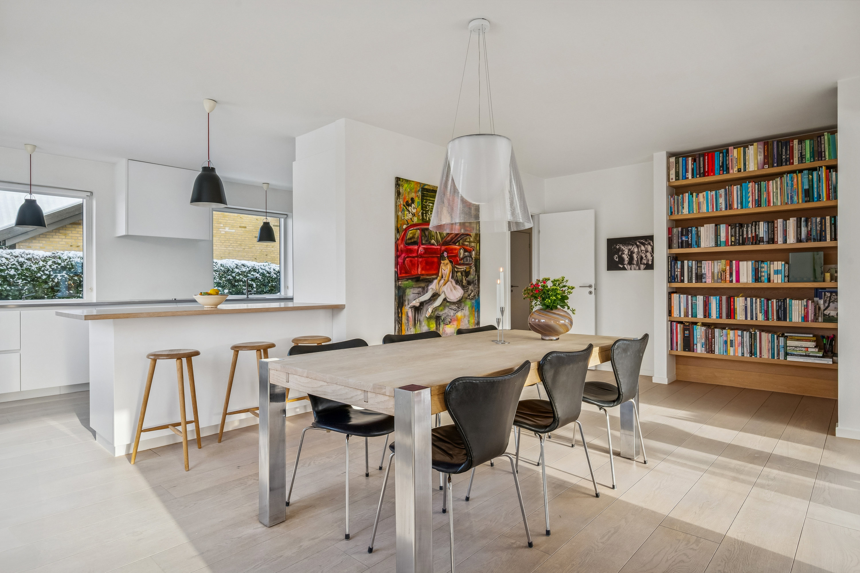 Miniaturebillede 2: stue. Billede af Rolsøvej 18, 8240 Risskov