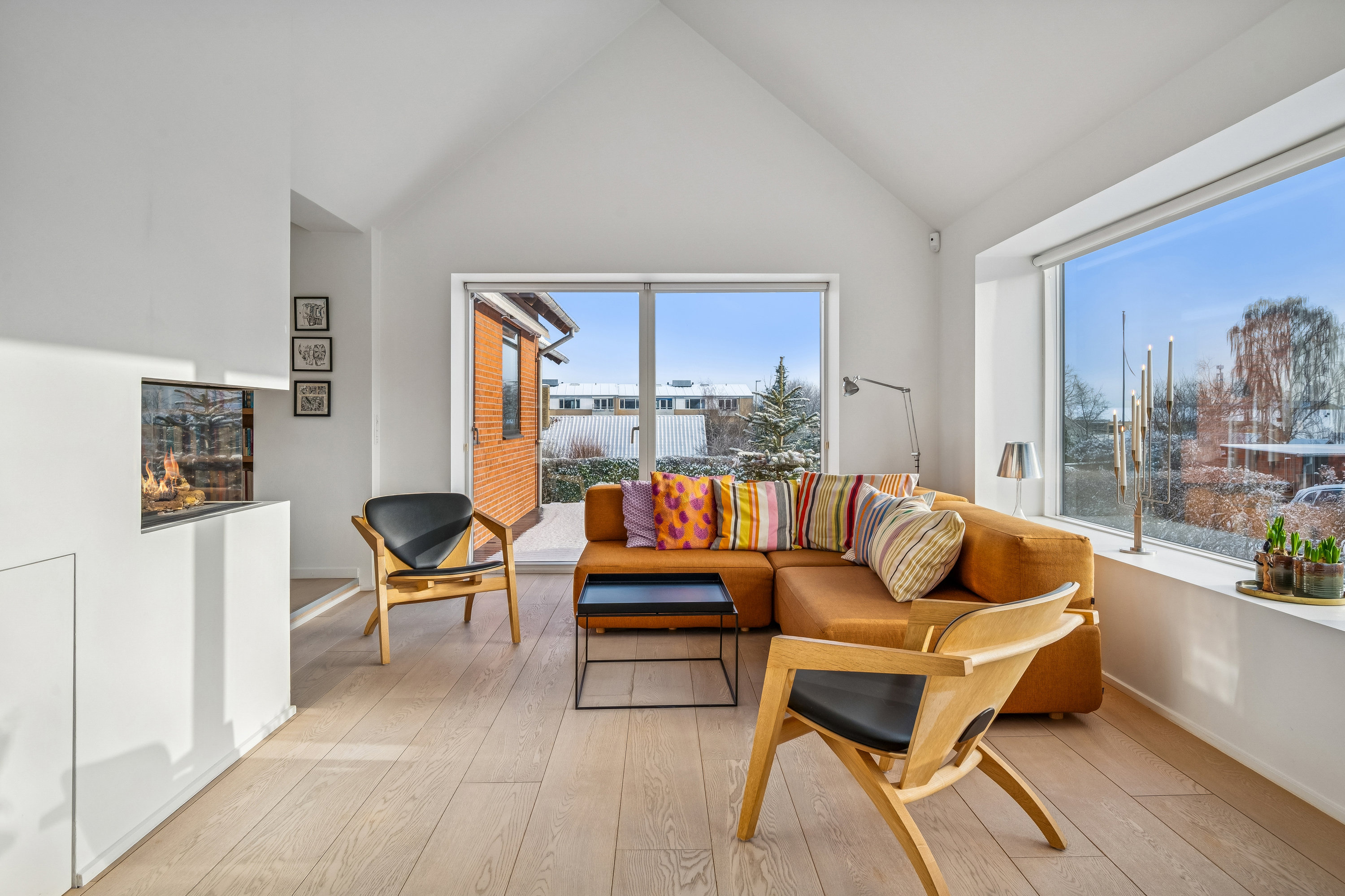 Fremhævet stue billede i fuldskærmstilstand. Billede af Rolsøvej 18, 8240 Risskov