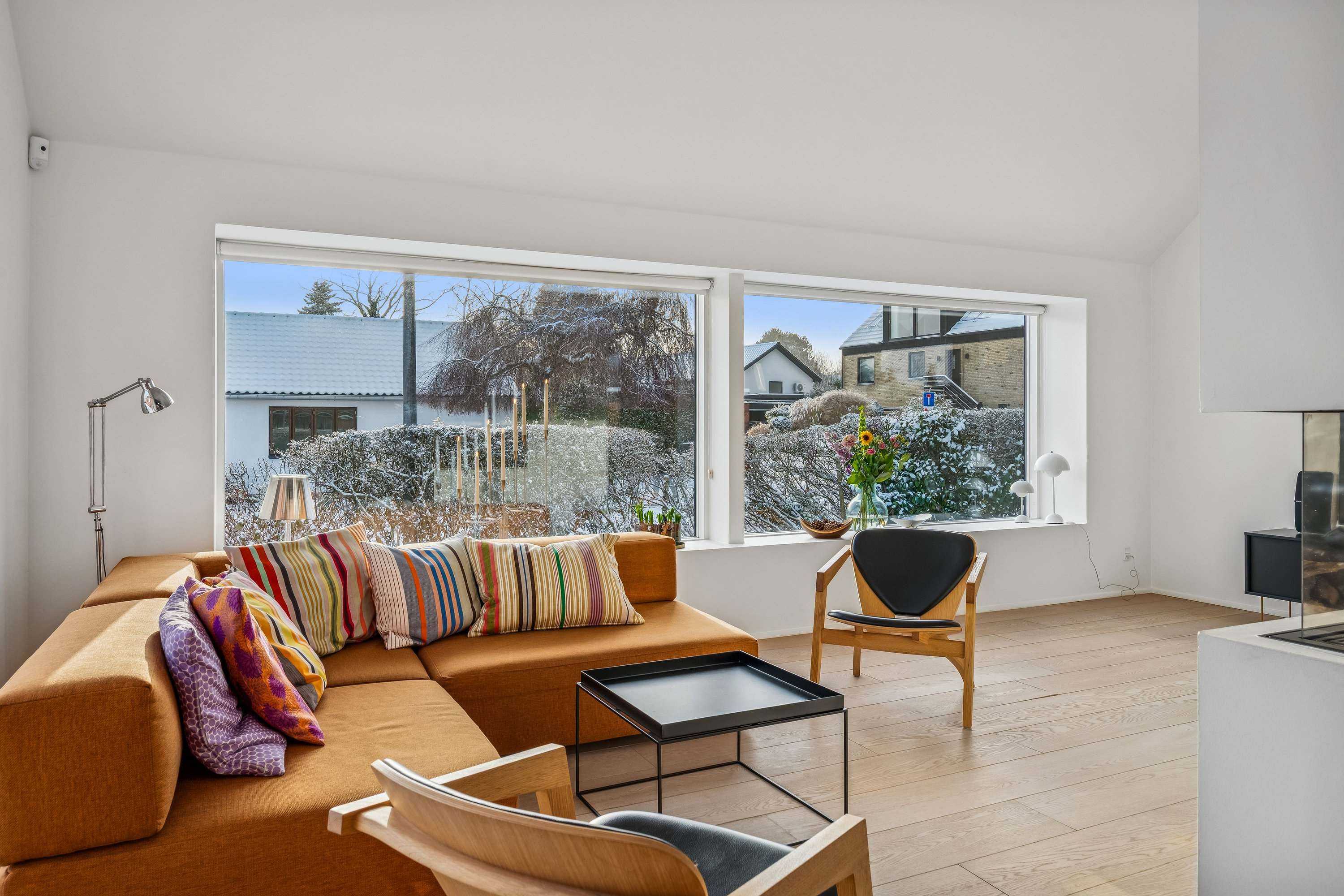 Fremhævet stue billede i fuldskærmstilstand. Billede af Rolsøvej 18, 8240 Risskov