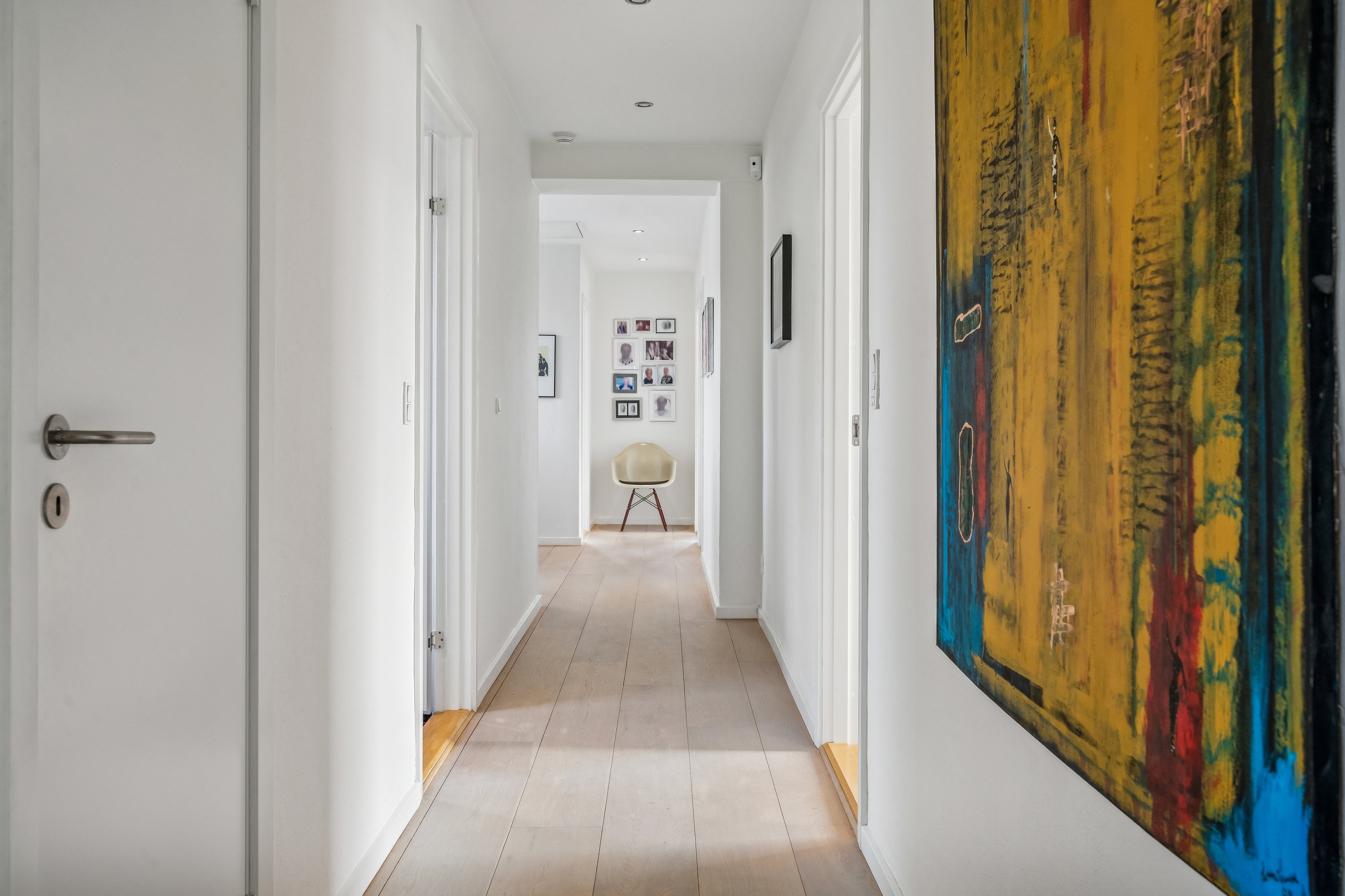 Fremhævet gang billede i fuldskærmstilstand. Billede af Rolsøvej 18, 8240 Risskov