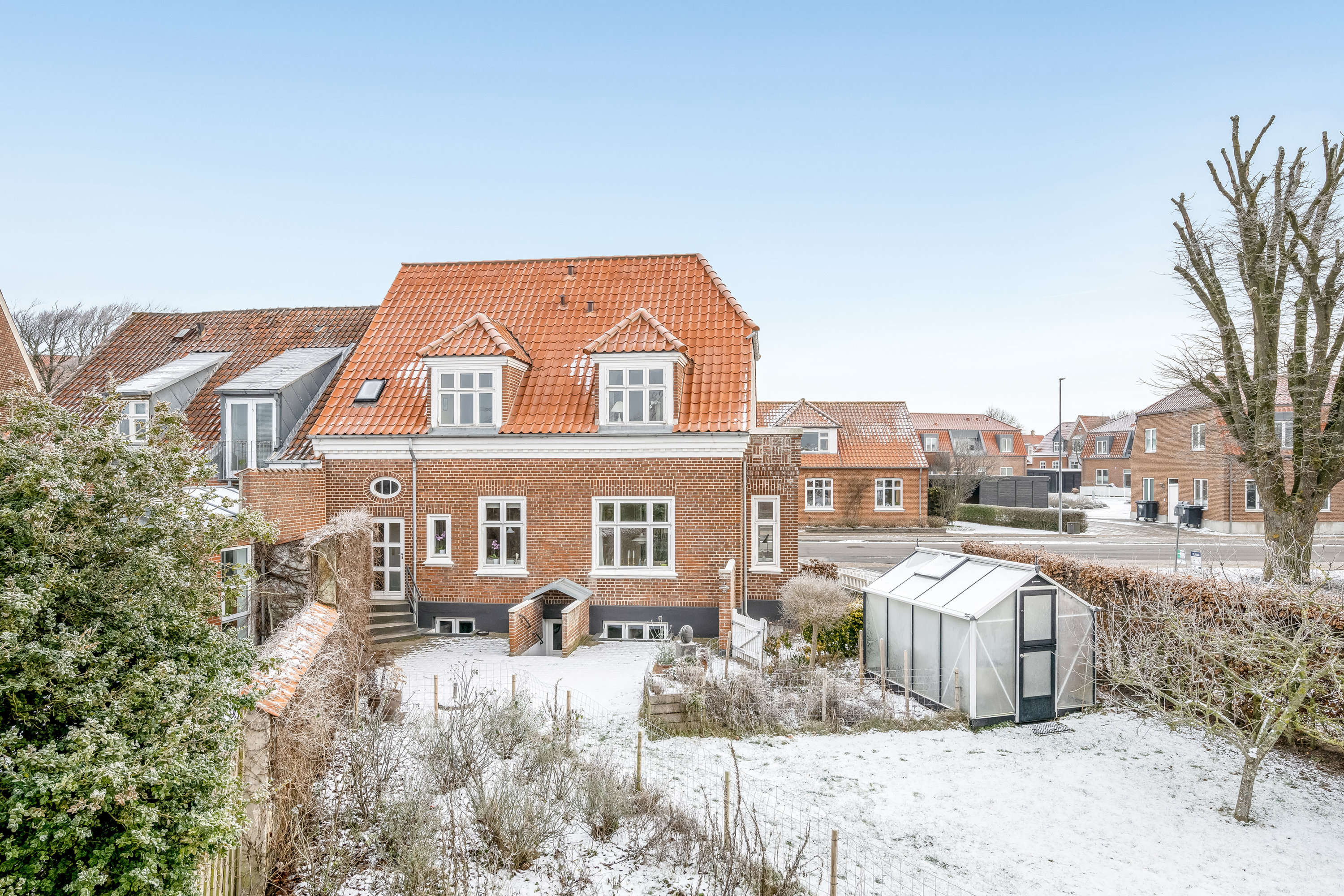 Miniaturebillede 1: facade. Billede af Kongevejen 14, 6950 Ringkøbing