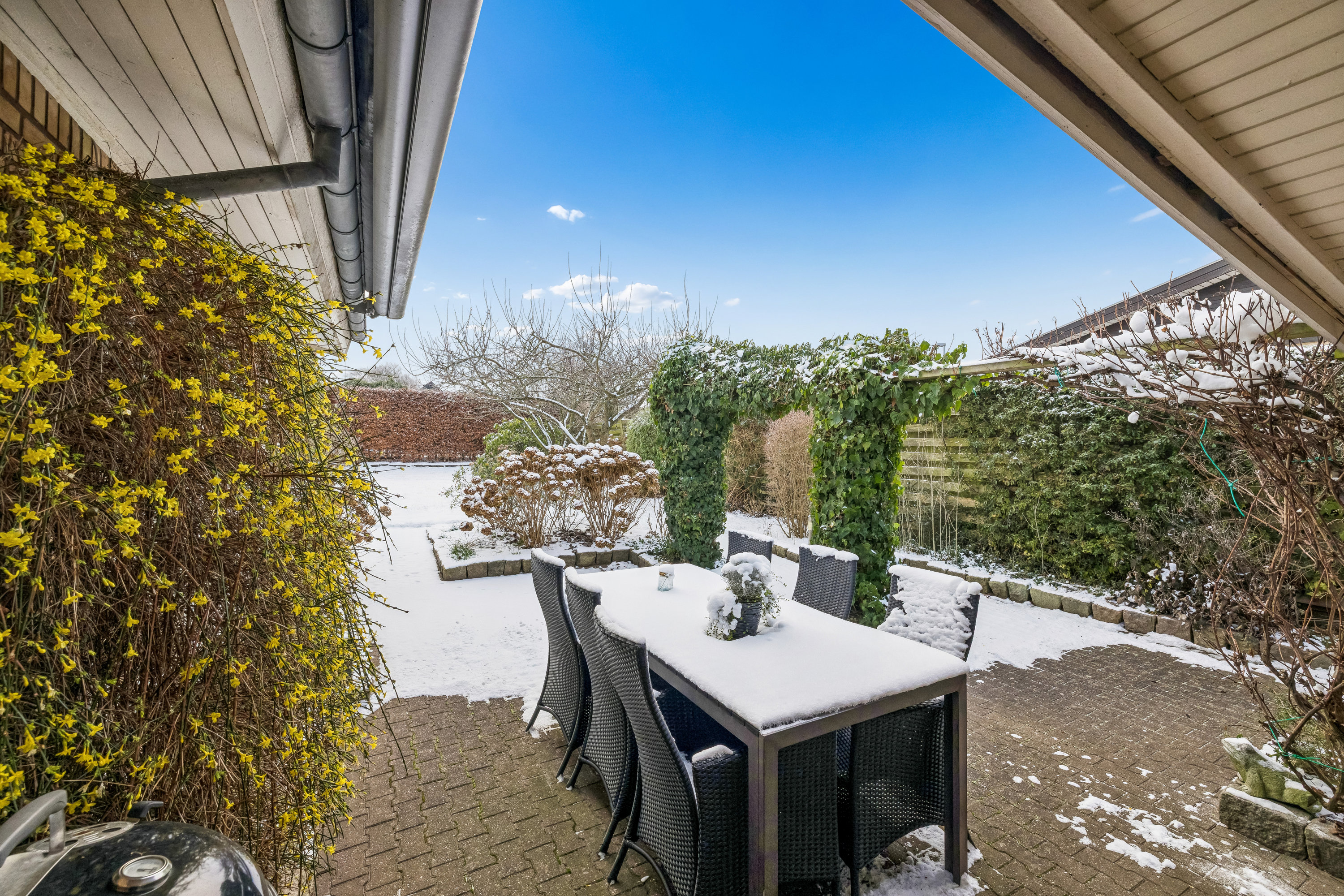 Fremhævet terrasse billede i fuldskærmstilstand. Billede af Bondehaven 30, 8541 Skødstrup