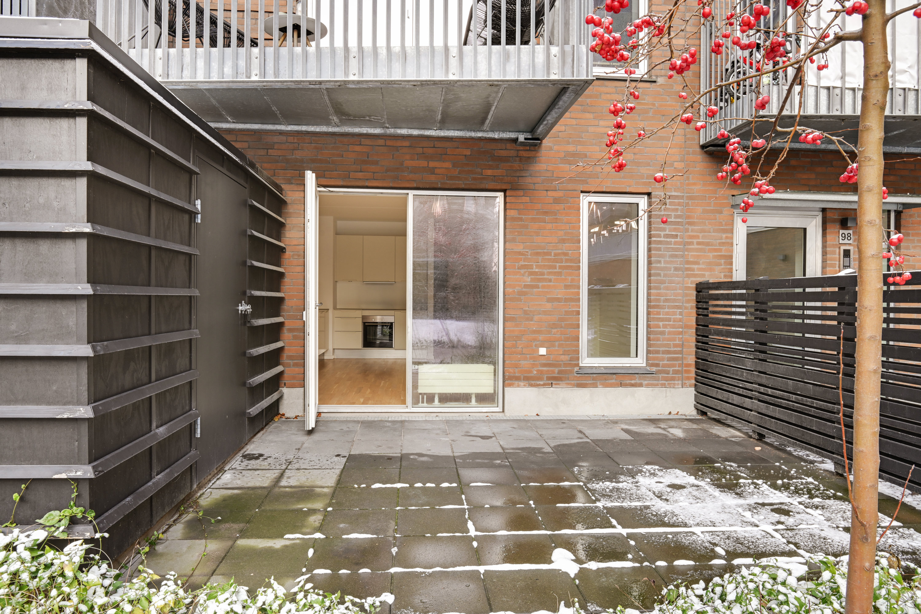 Fremhævet andet billede i fuldskærmstilstand. Billede af C.F. Møllers Allé 98, st.. th., 2300 København S