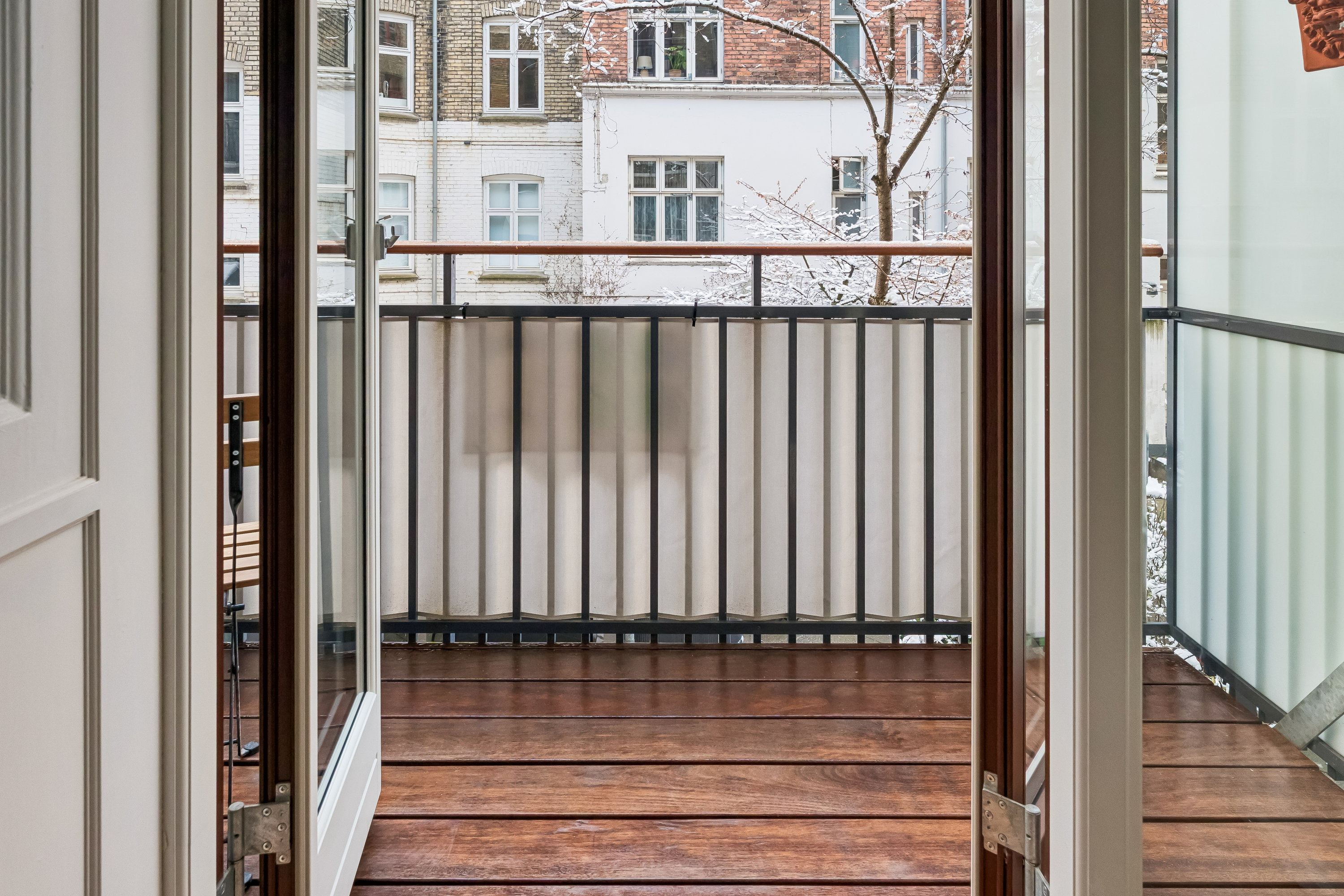 Fremhævet altan billede i fuldskærmstilstand. Billede af Ålborggade 28, 1. th., 2100 København Ø