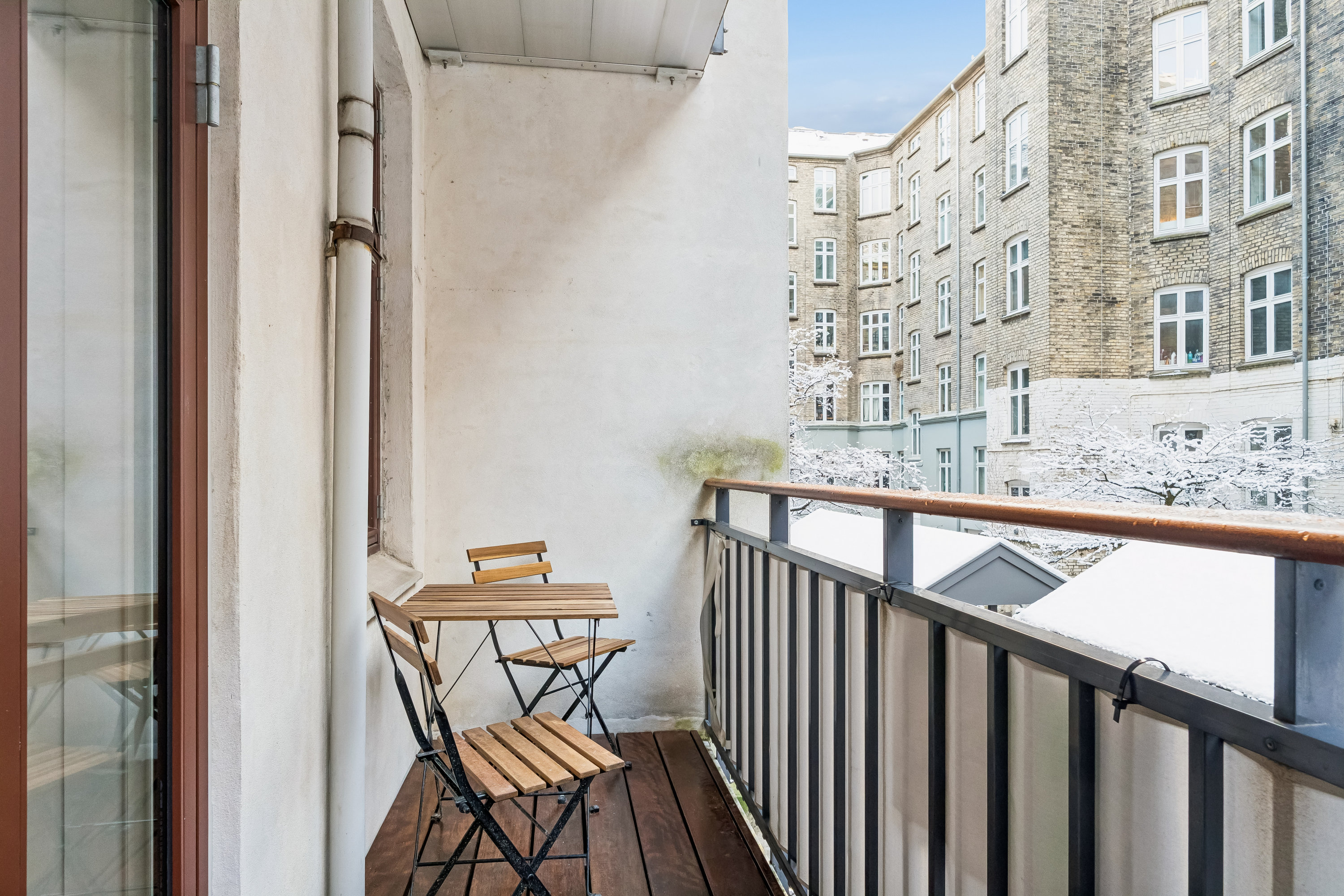 Fremhævet altan billede i fuldskærmstilstand. Billede af Ålborggade 28, 1. th., 2100 København Ø