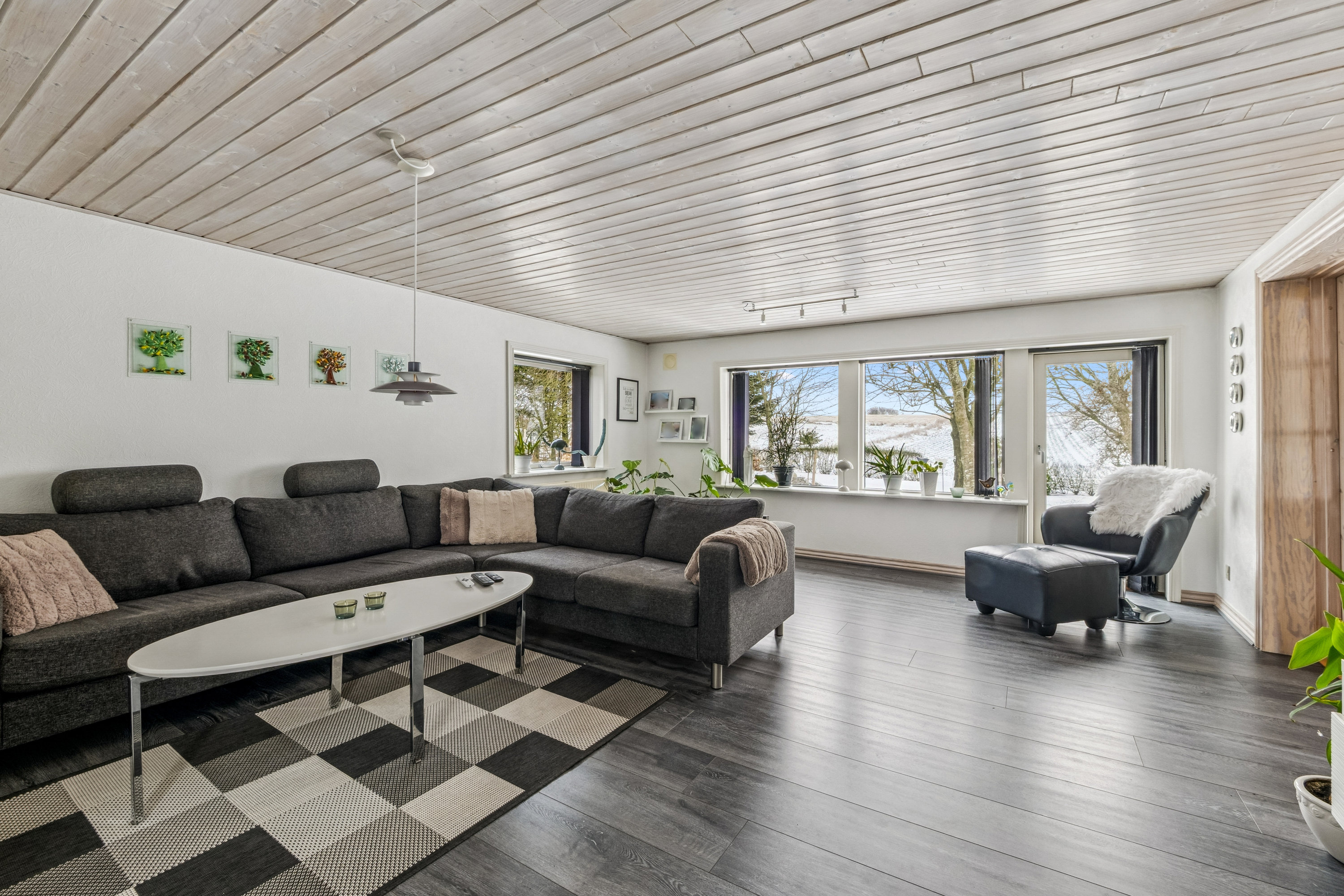 Fremhævet stue billede i fuldskærmstilstand. Billede af Birkkærvej 3, Rakkeby, 7900 Nykøbing M