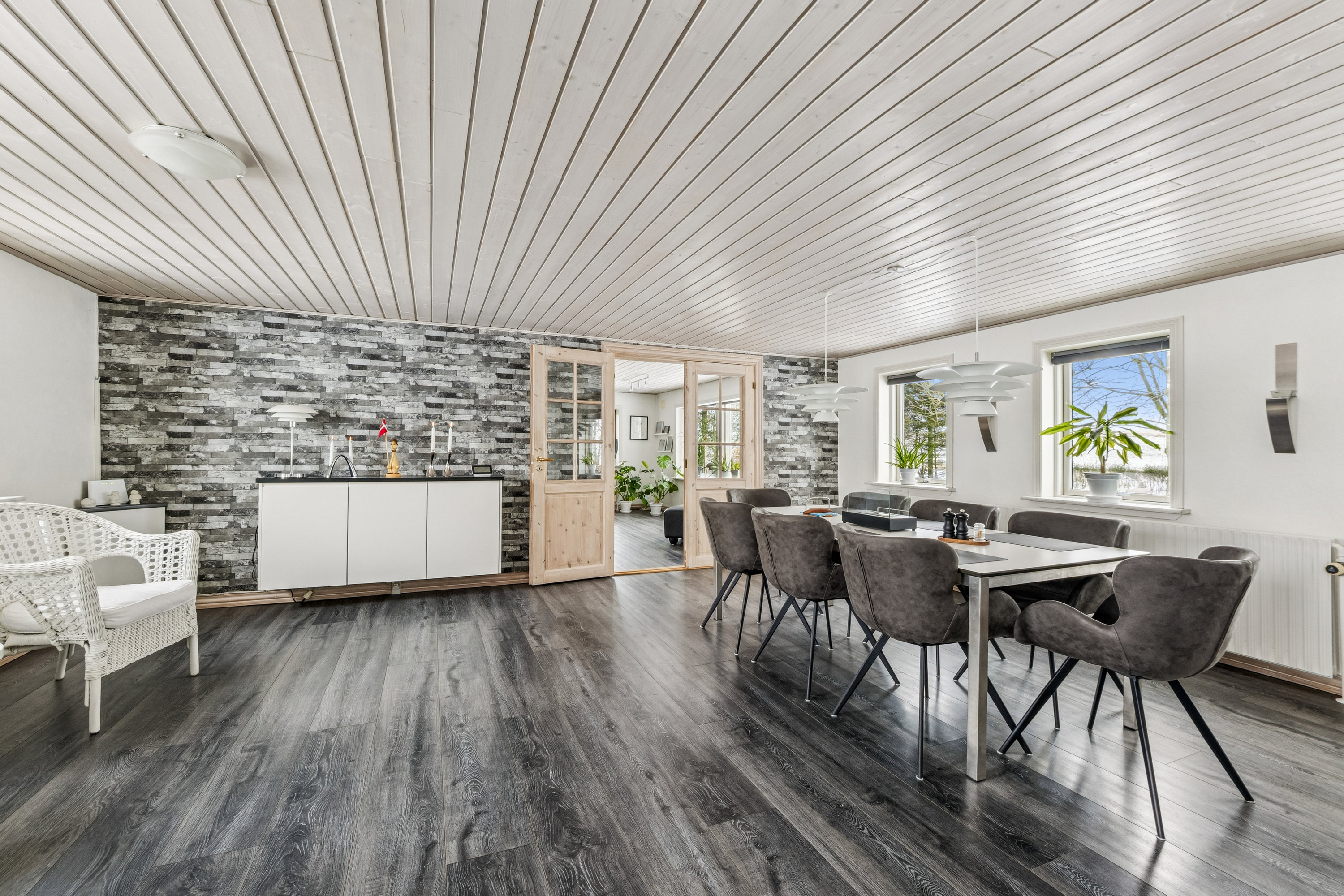 Fremhævet stue billede i fuldskærmstilstand. Billede af Birkkærvej 3, Rakkeby, 7900 Nykøbing M