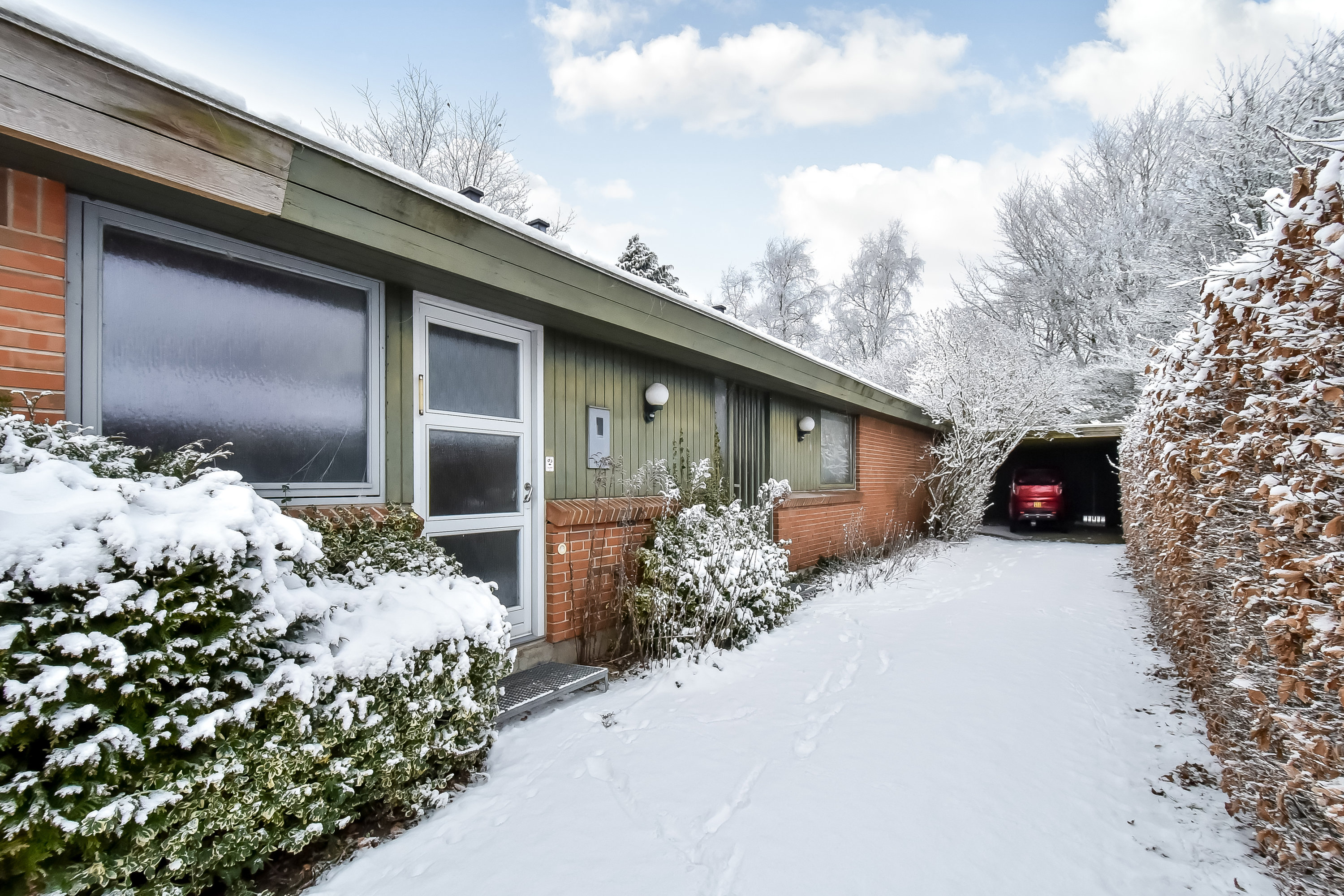 Fremhævet indkørsel billede i fuldskærmstilstand. Billede af Gudenåvej 84, 7400 Herning