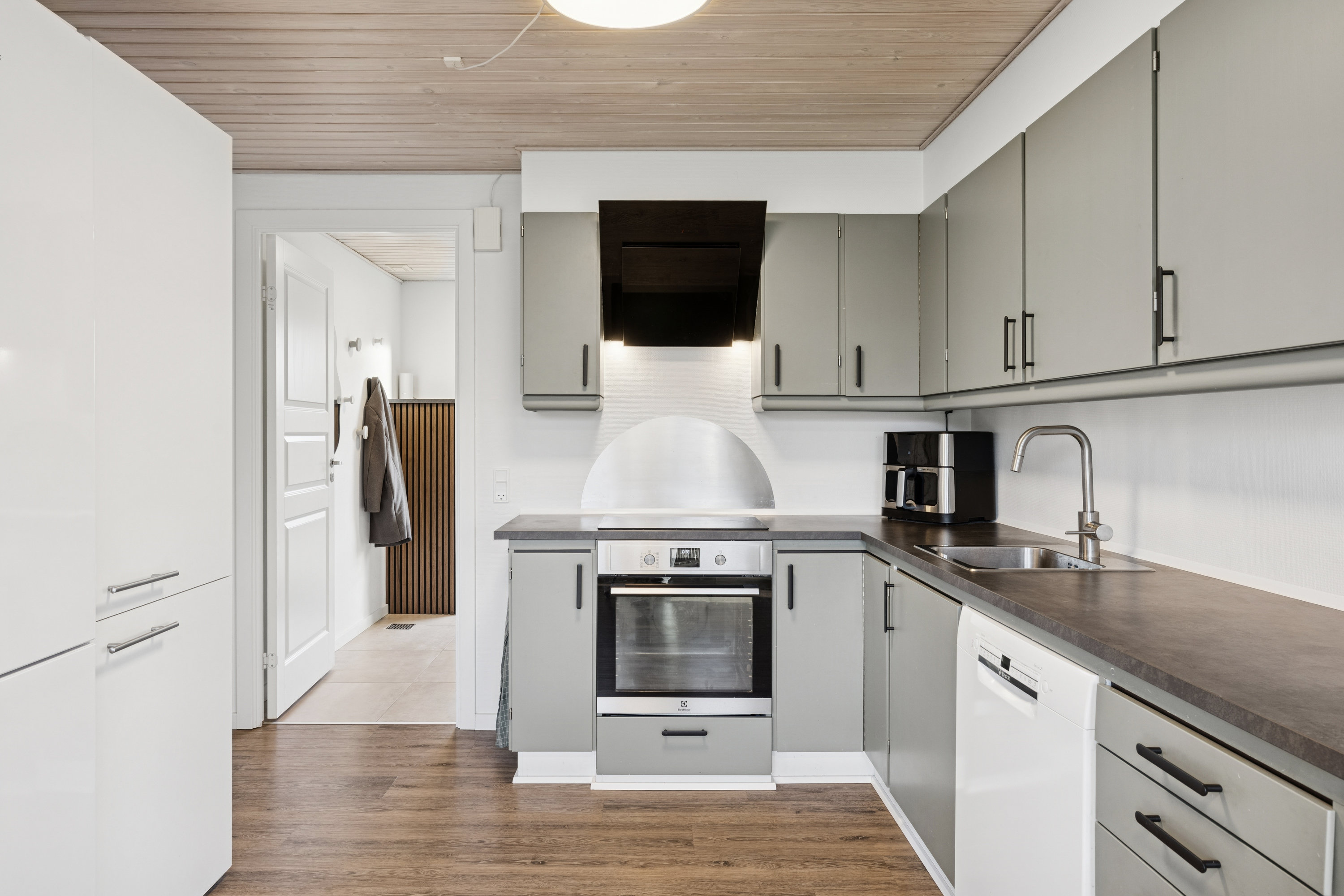 Fremhævet køkken billede i fuldskærmstilstand. Billede af Veldsparken 64, Ørum, 8830 Tjele