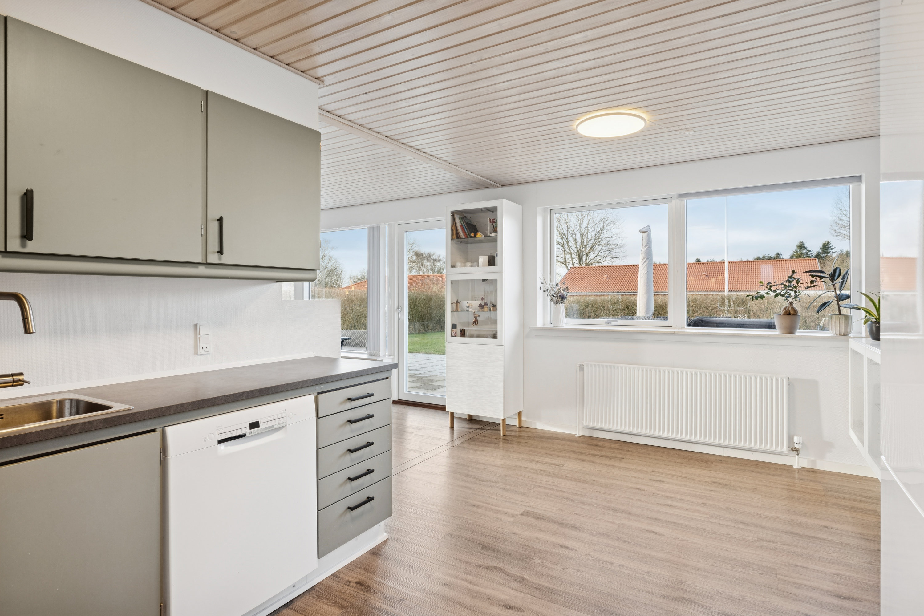 Fremhævet køkken billede i fuldskærmstilstand. Billede af Veldsparken 64, Ørum, 8830 Tjele